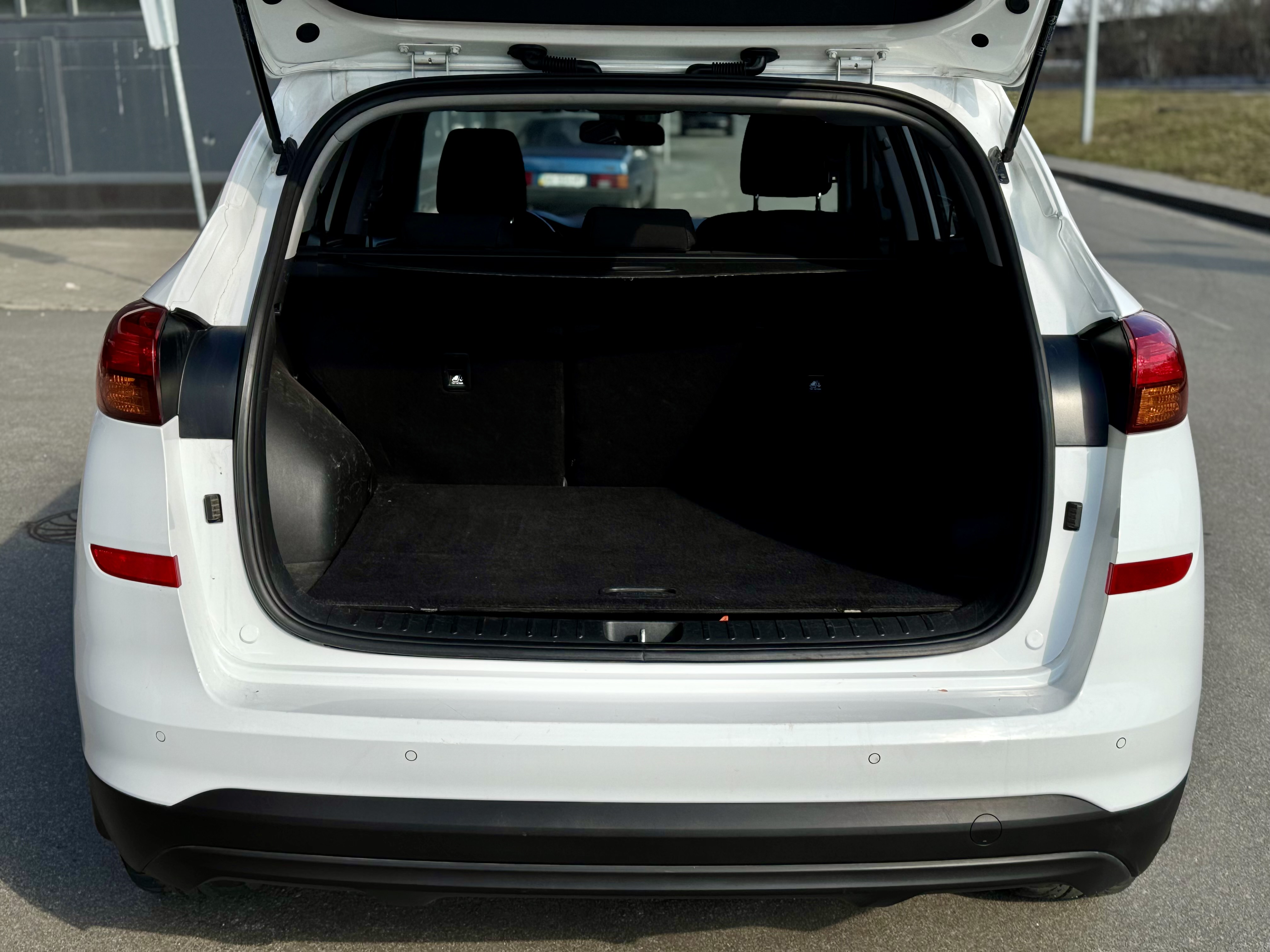 Hyundai-16