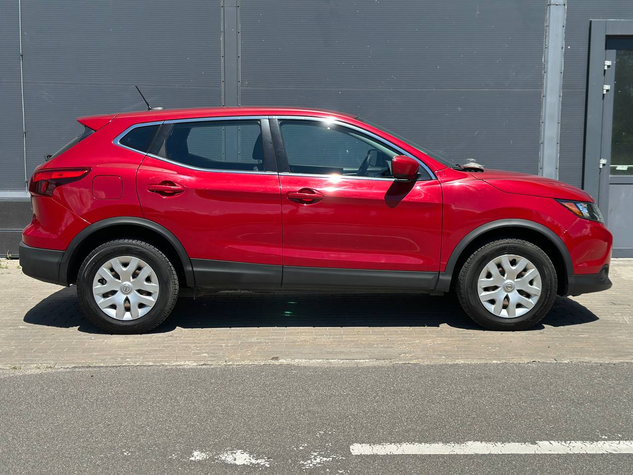 Nissan-2