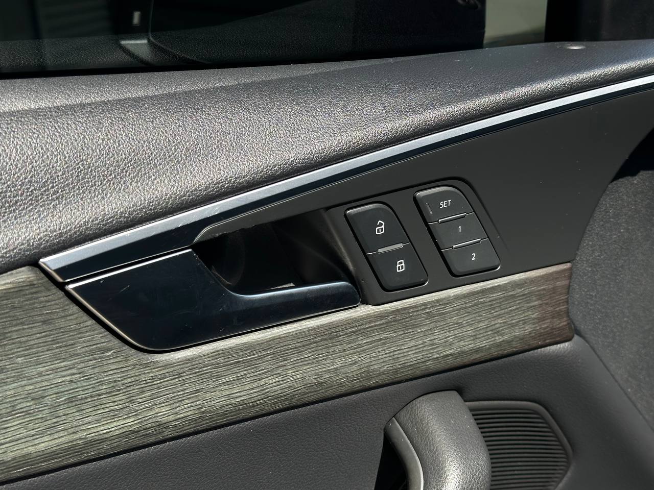 Audi-22