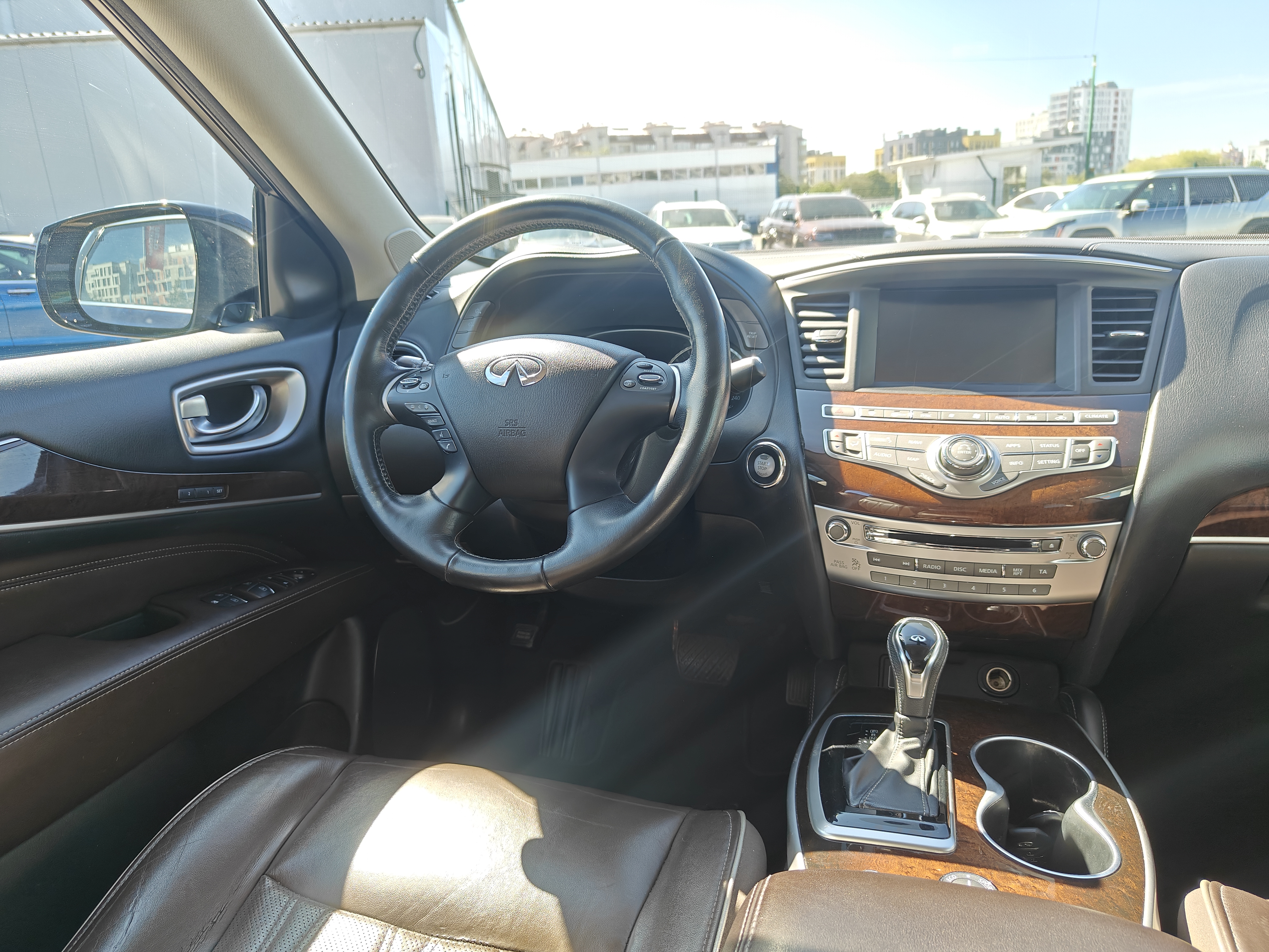 Infiniti-21