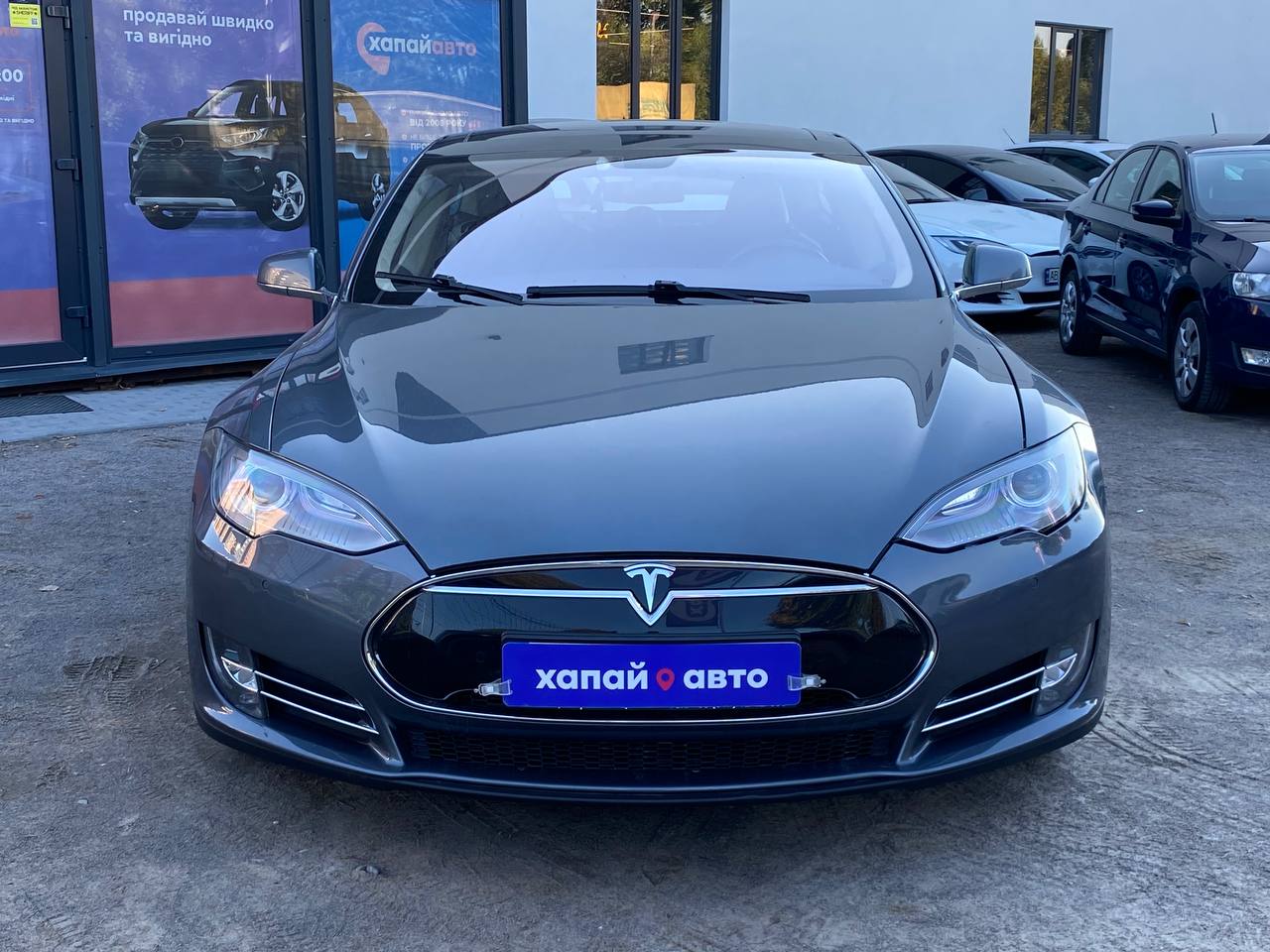 Tesla Model S 2014