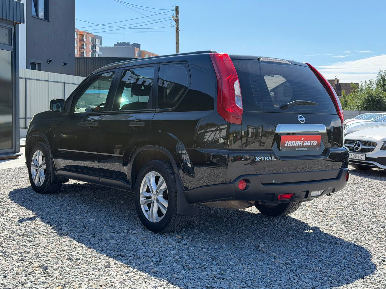 Nissan-13