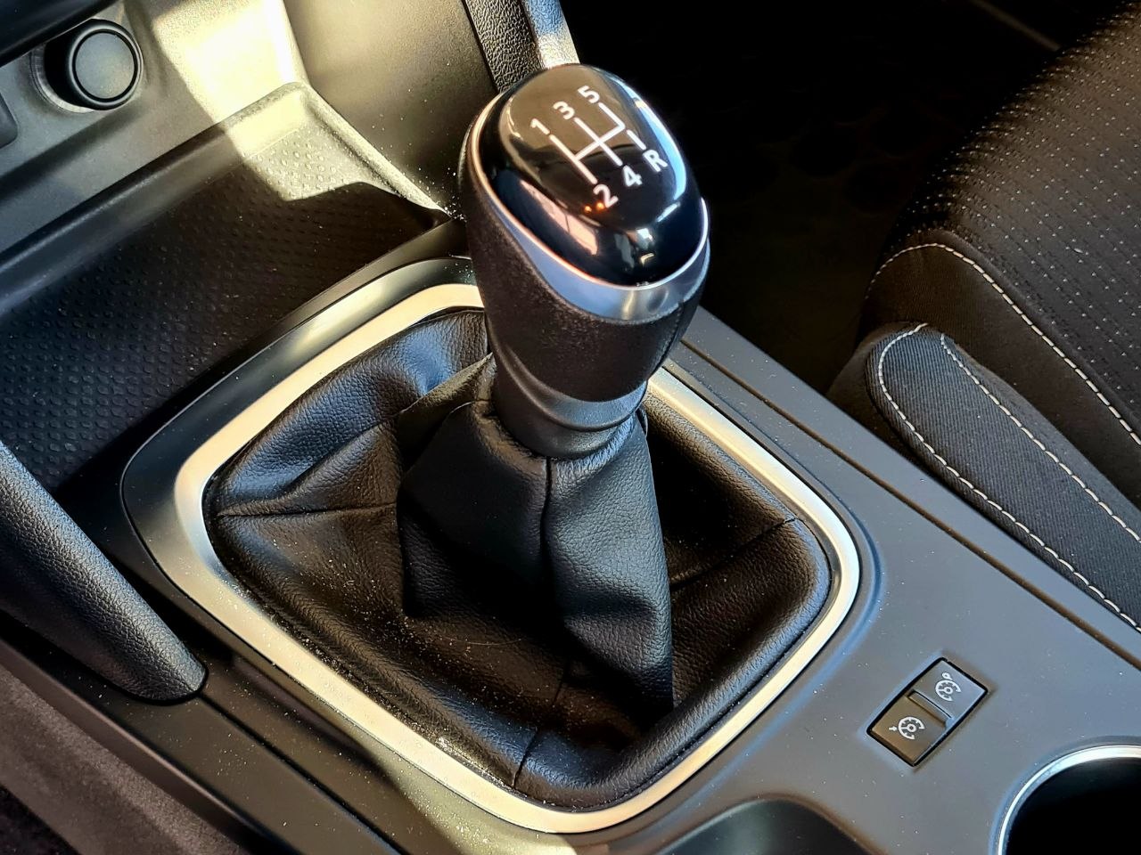 Renault-9