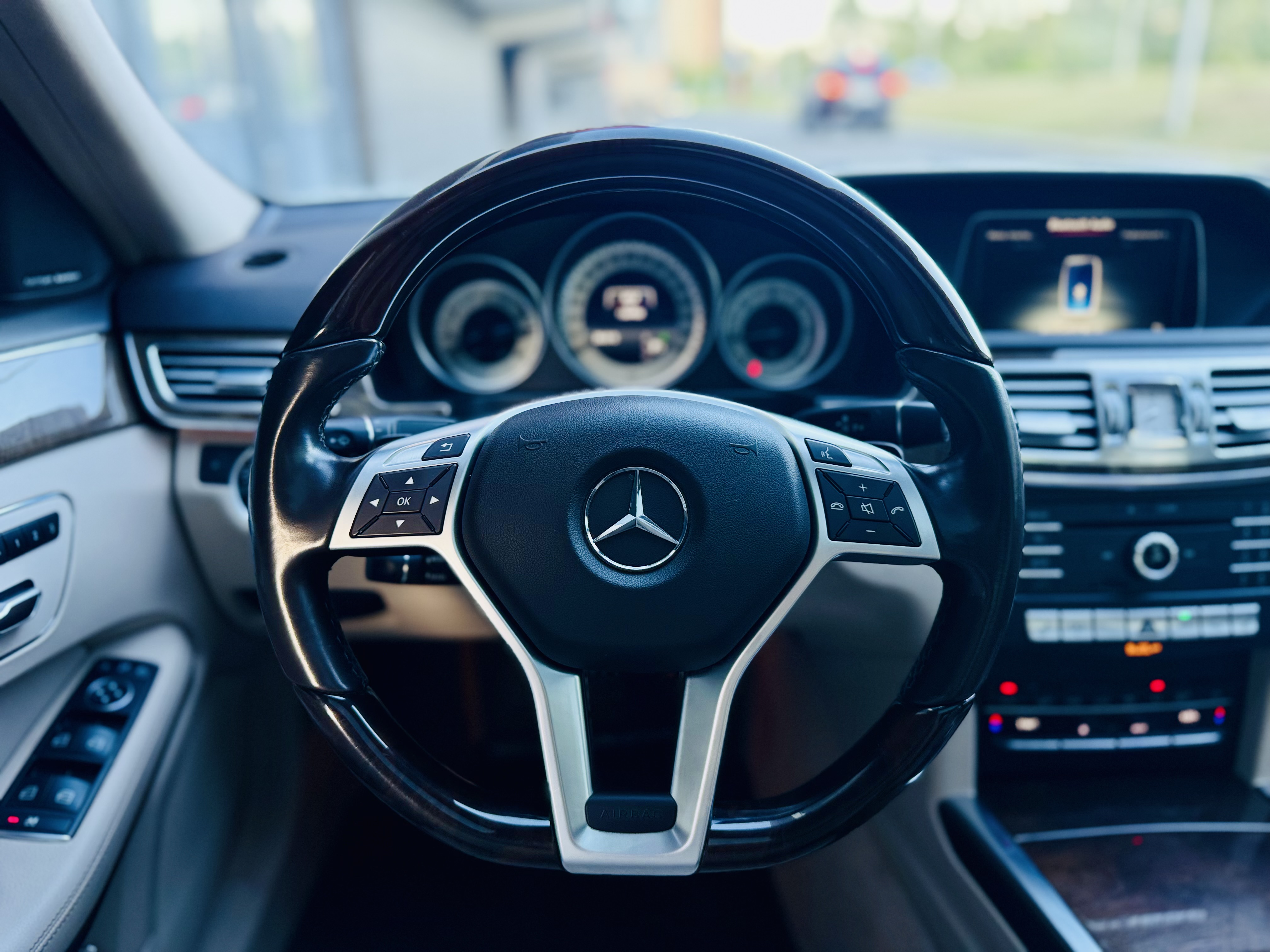 Mercedes-Benz-3