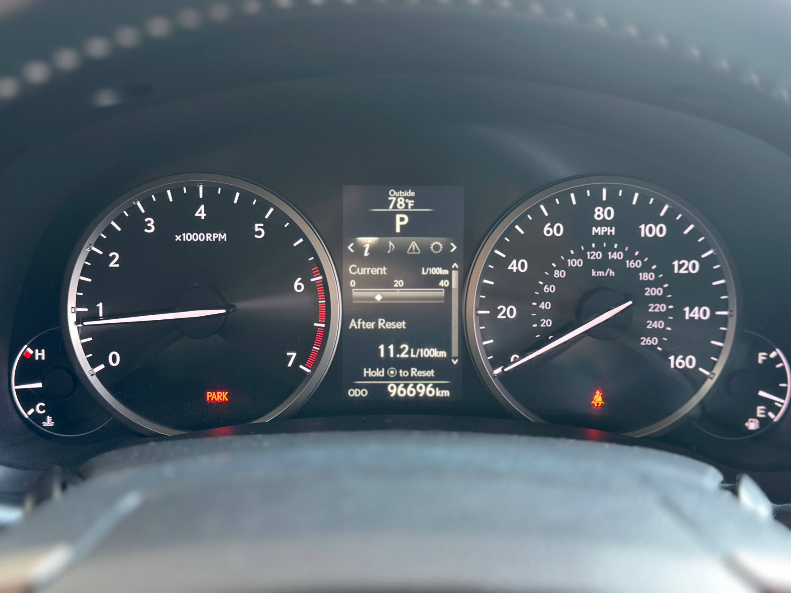 Lexus-6
