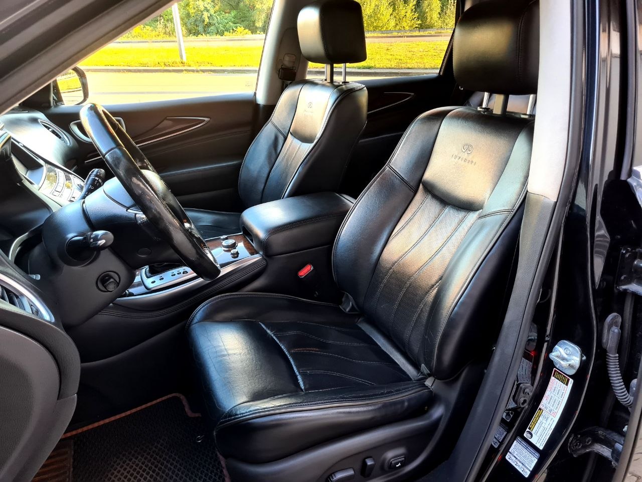 Infiniti-23
