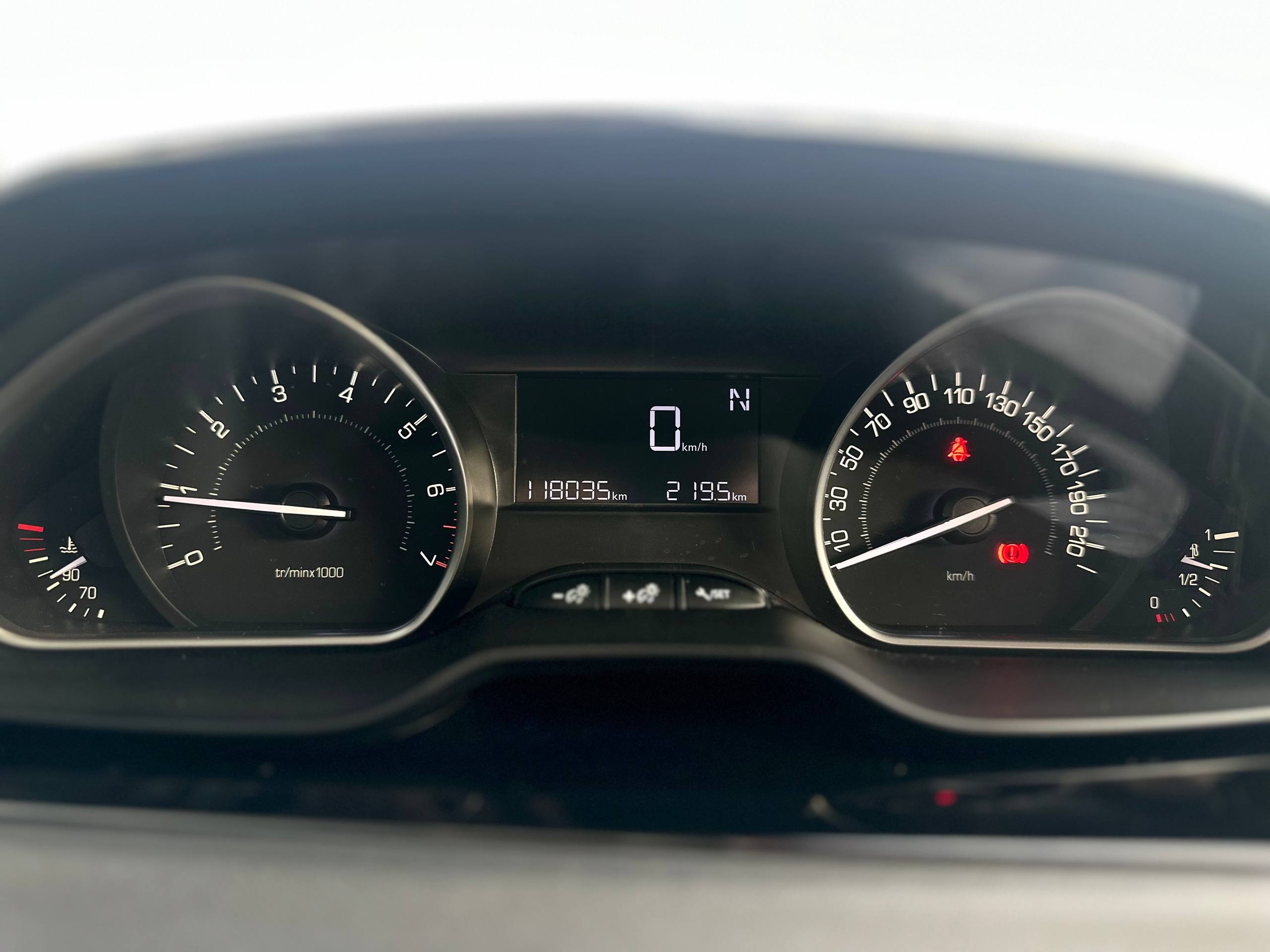 Peugeot-7