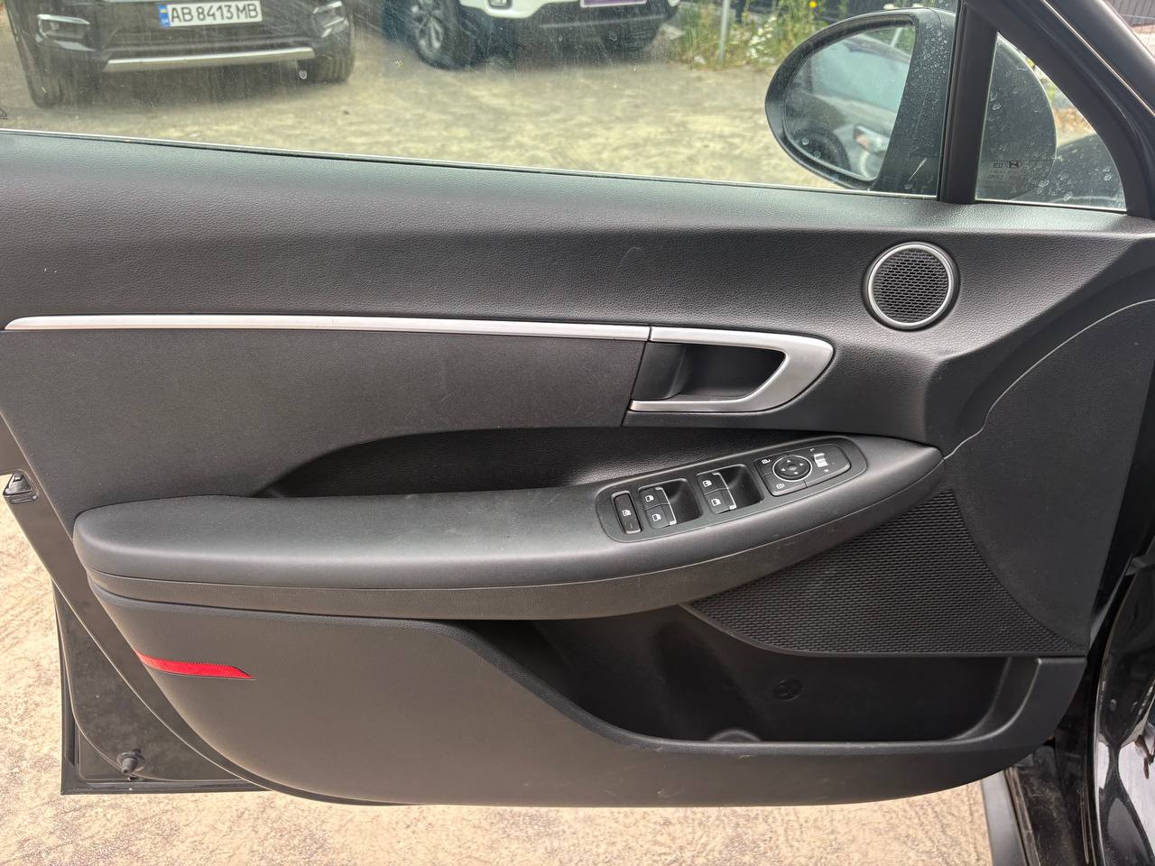 Hyundai-17