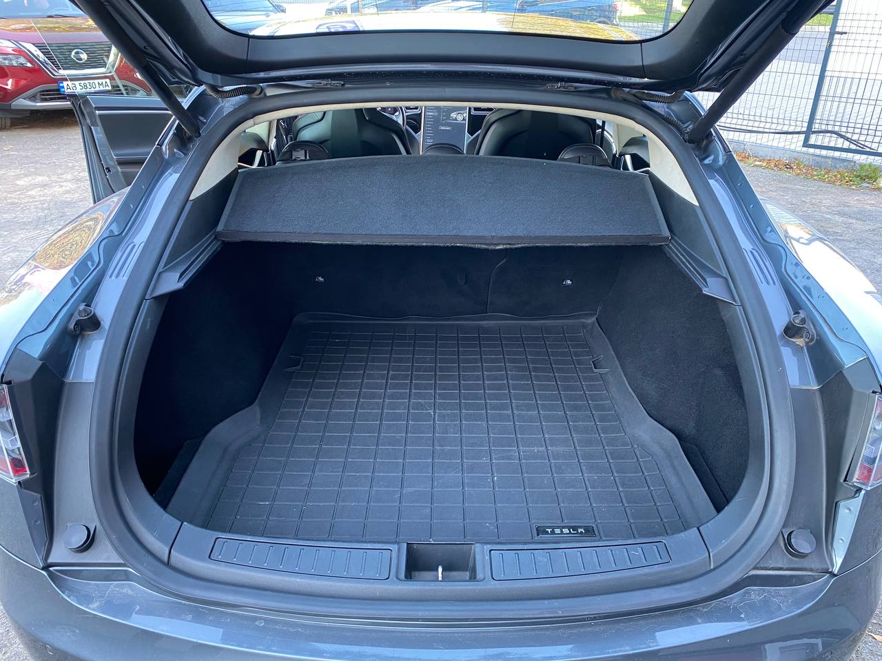 Tesla Model S 2014