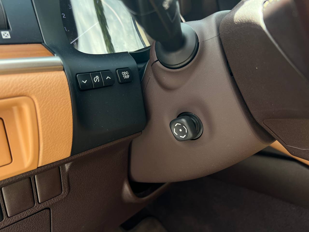Lexus-24