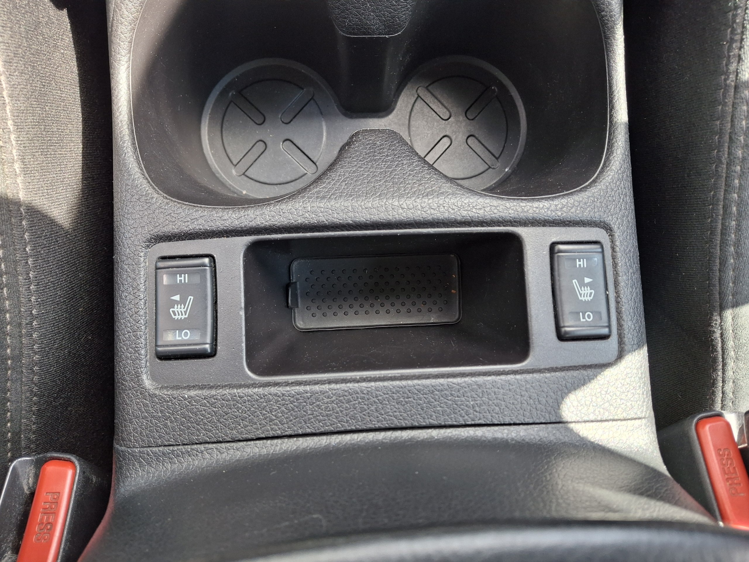 Nissan-12