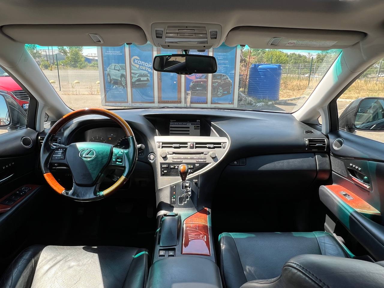 Lexus-24