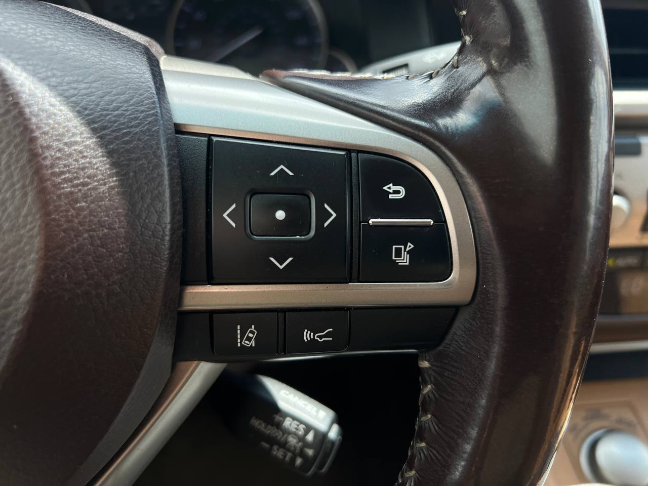 Lexus-26