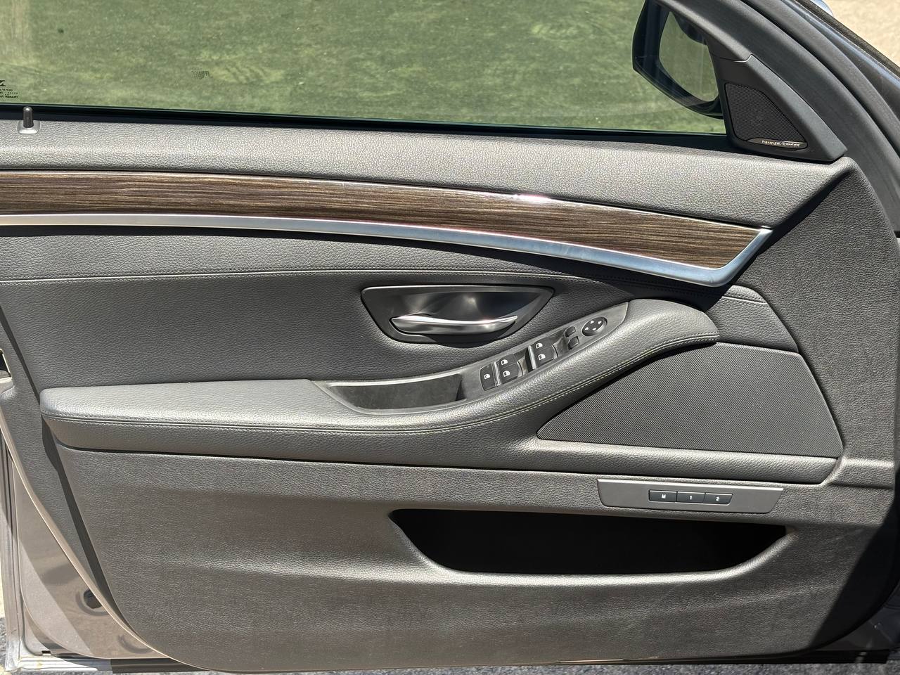 BMW-8