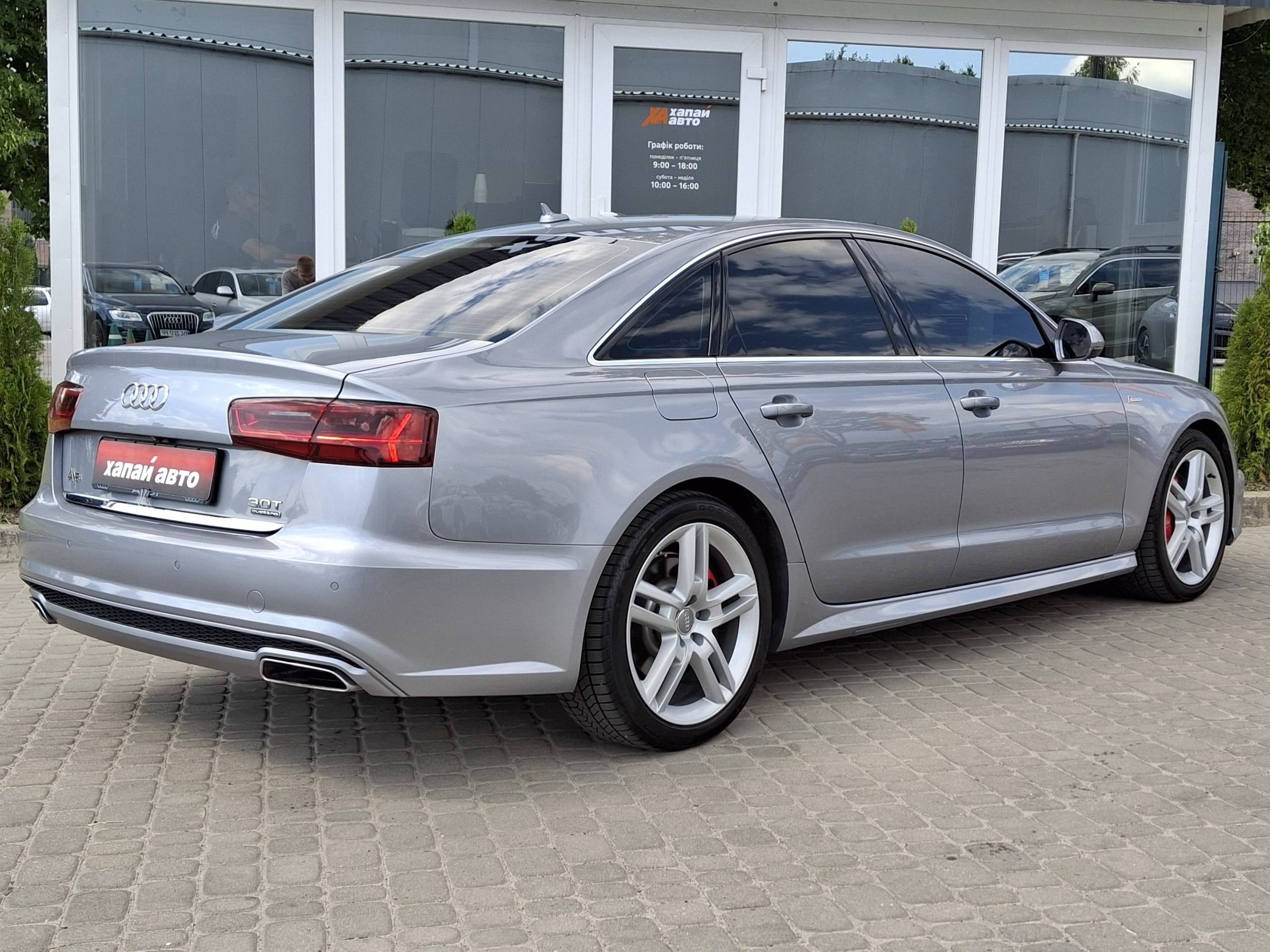 Audi-3