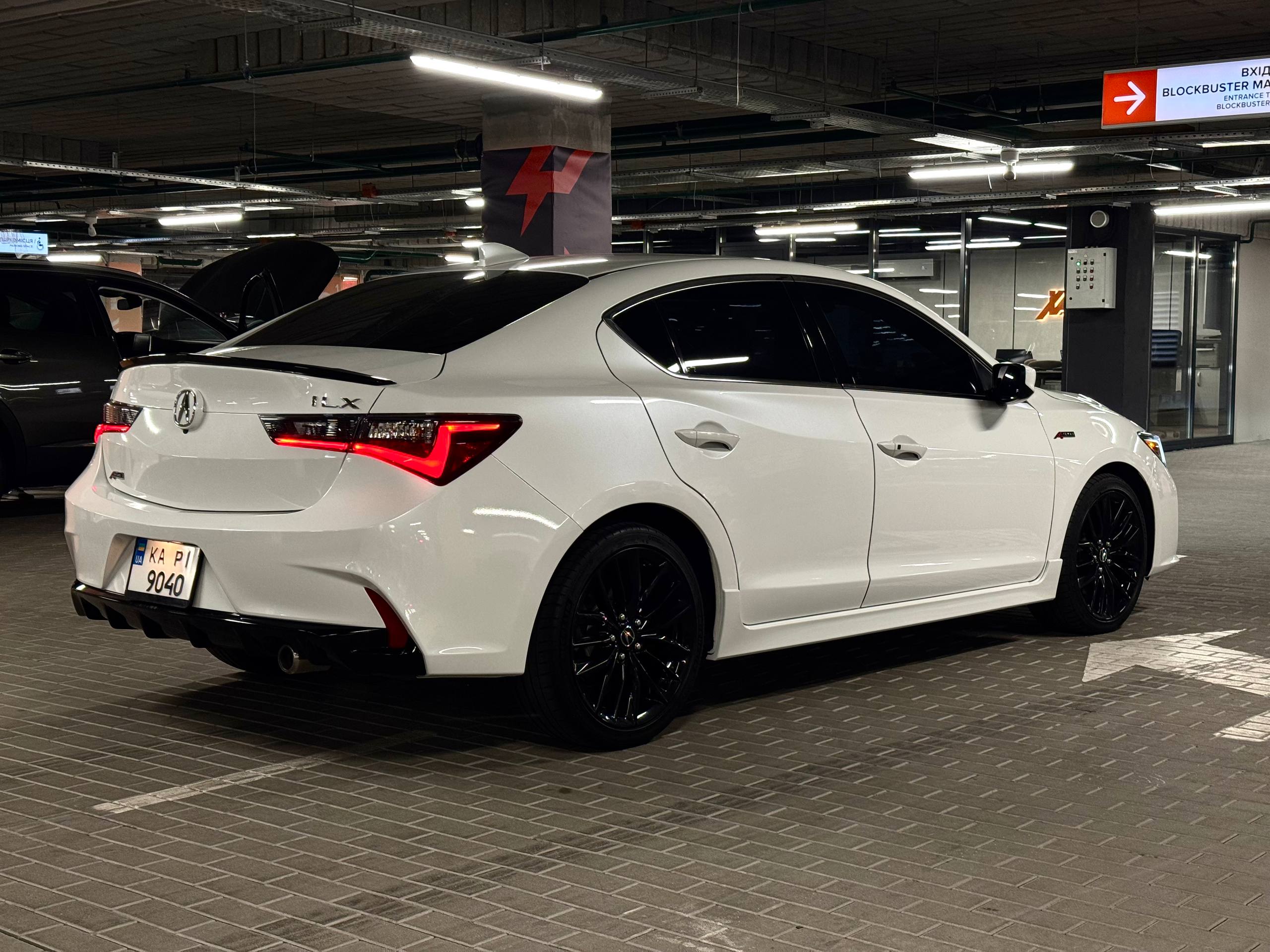 Acura-9