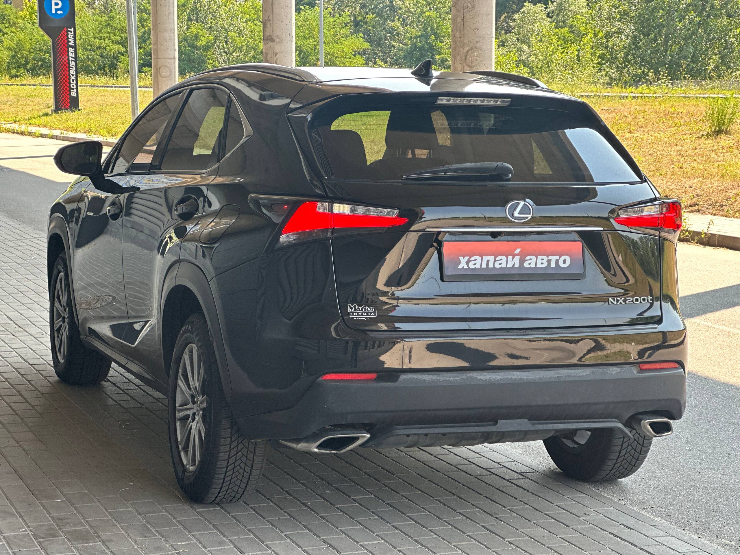 Lexus-3