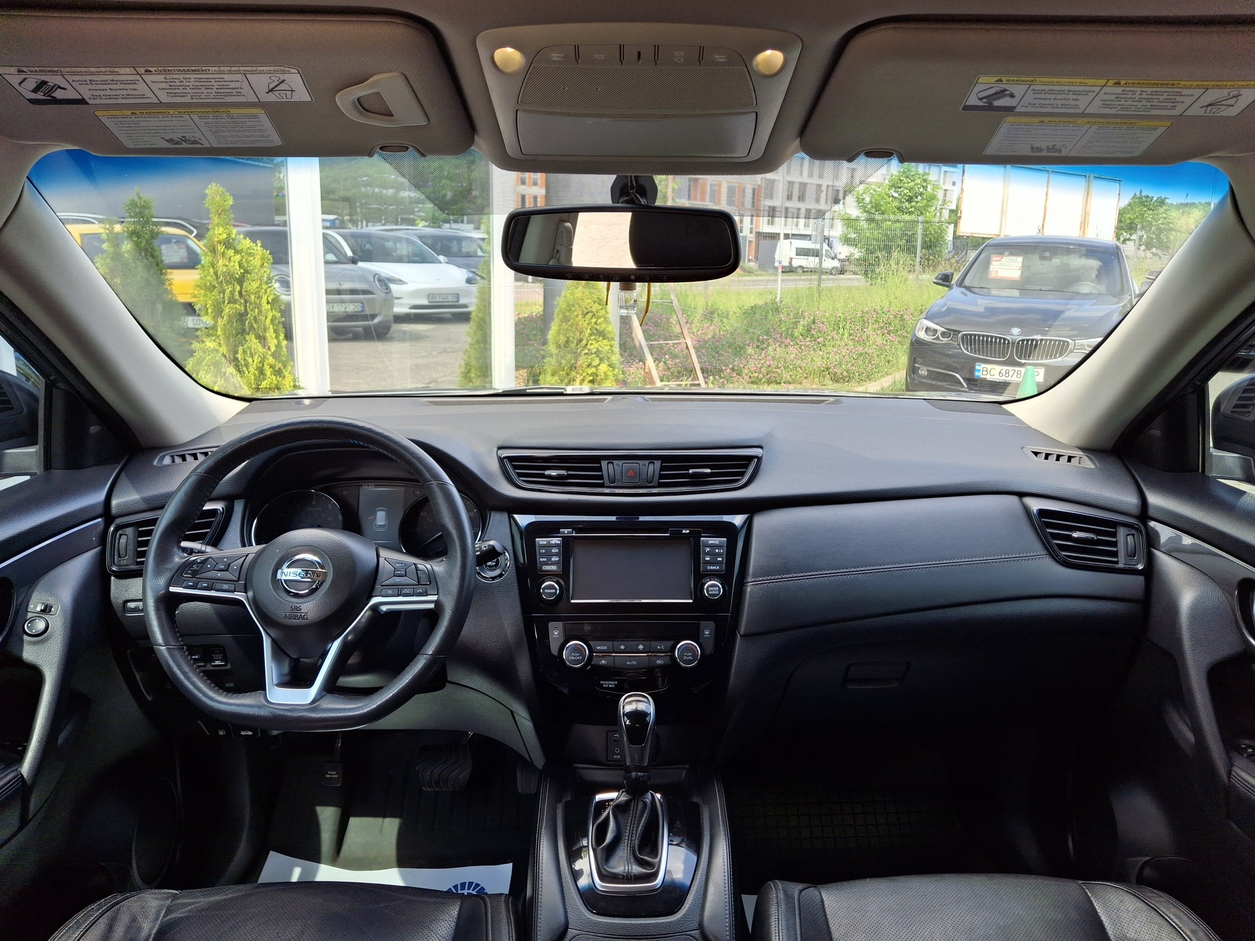 Nissan-23