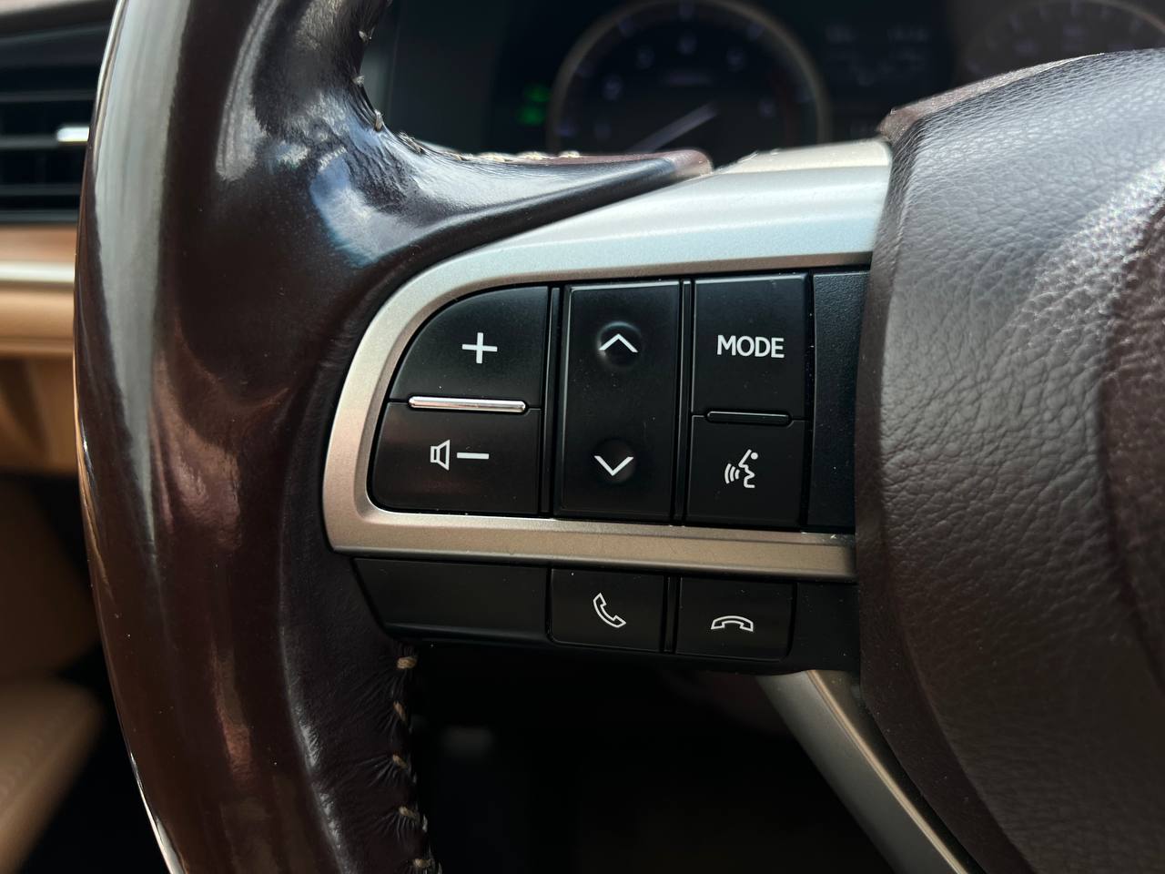 Lexus-22