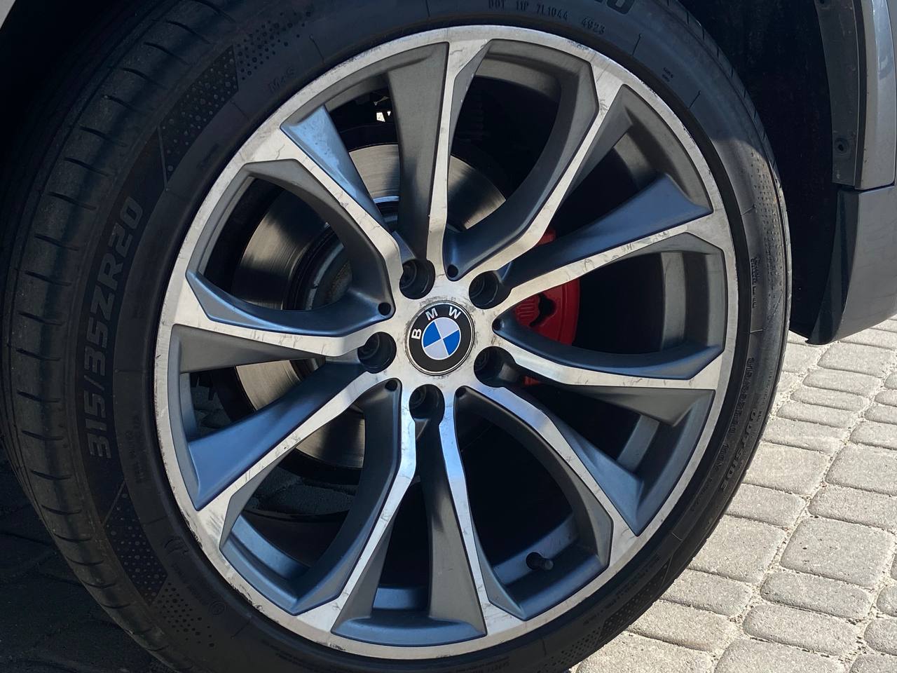 BMW-4