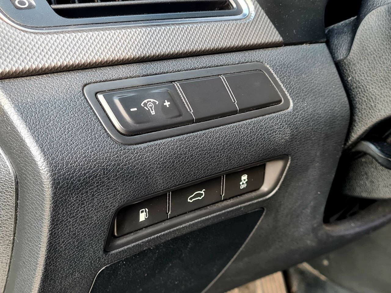 Hyundai-12