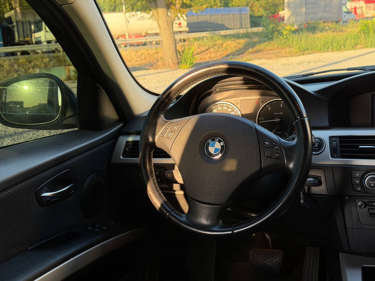 BMW-16