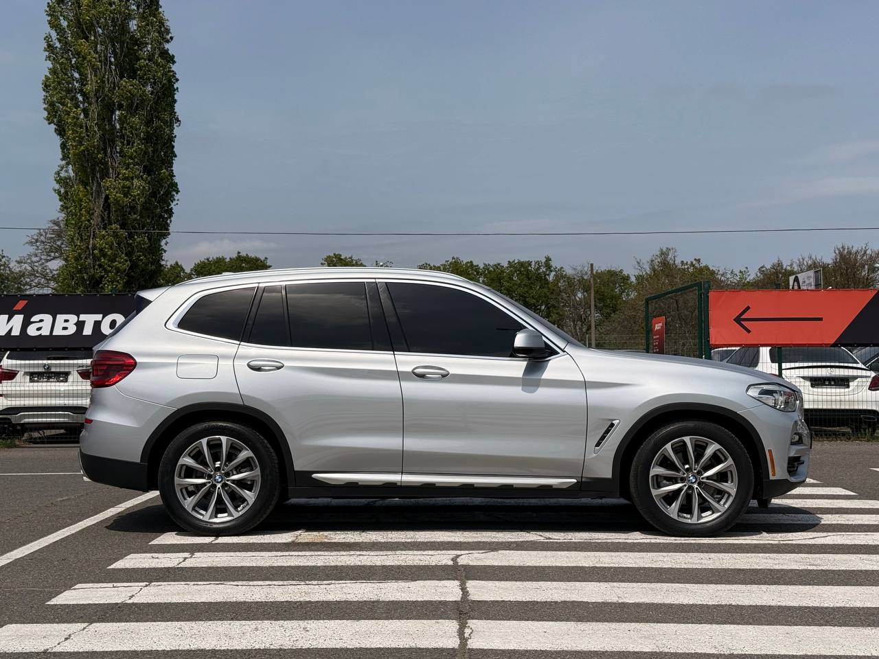 BMW-12