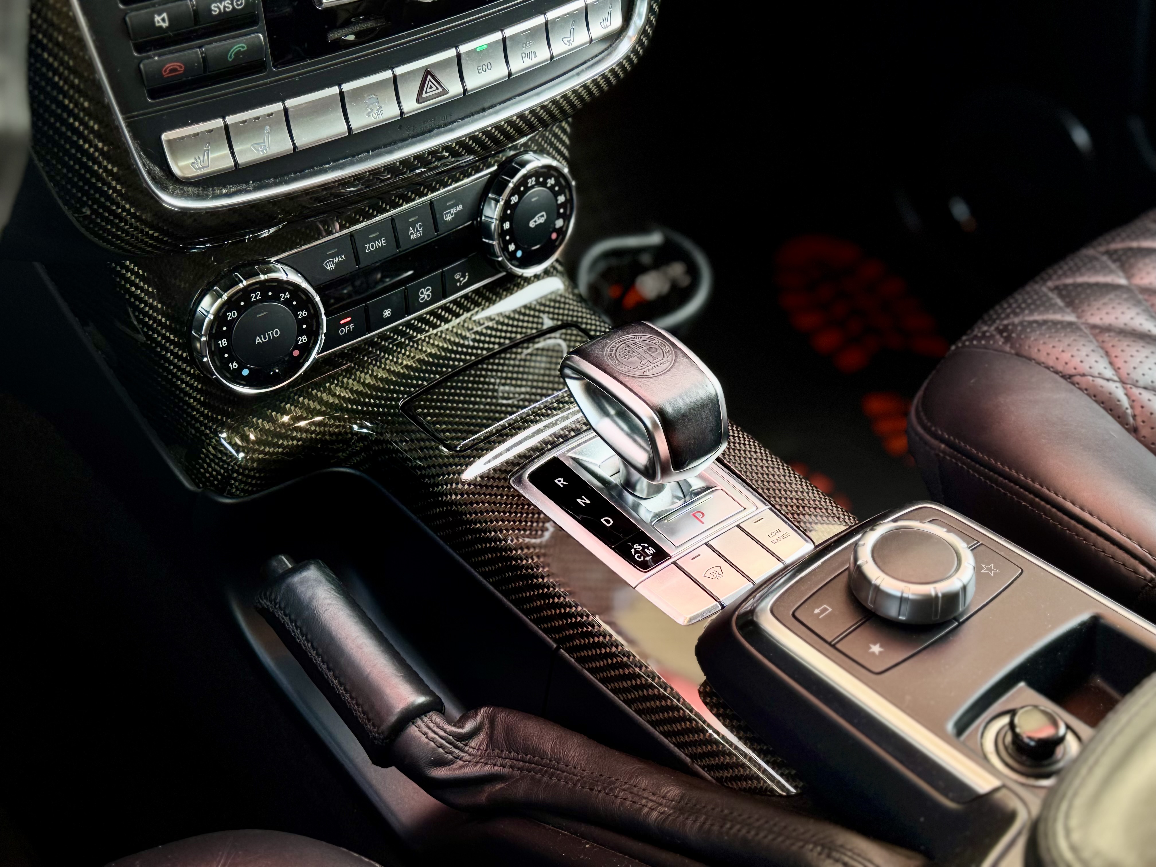 Mercedes-Benz-8