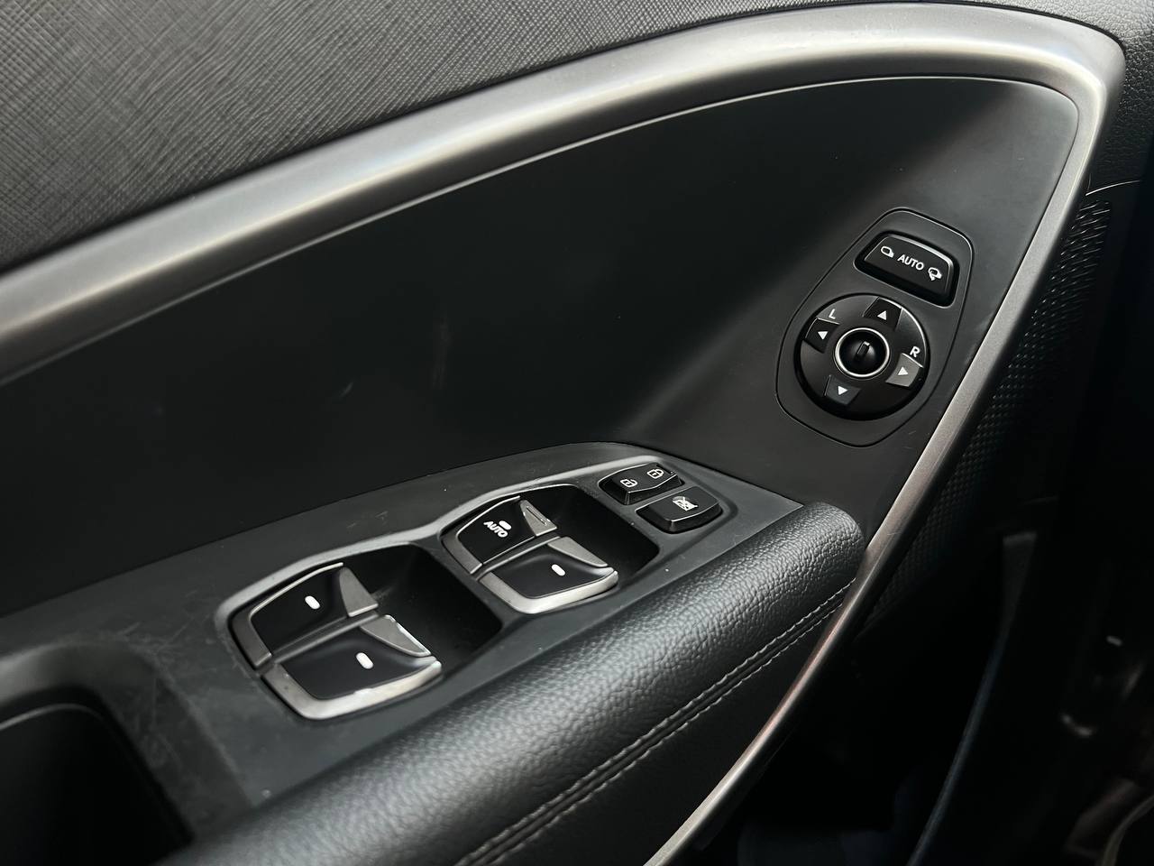 Hyundai-24