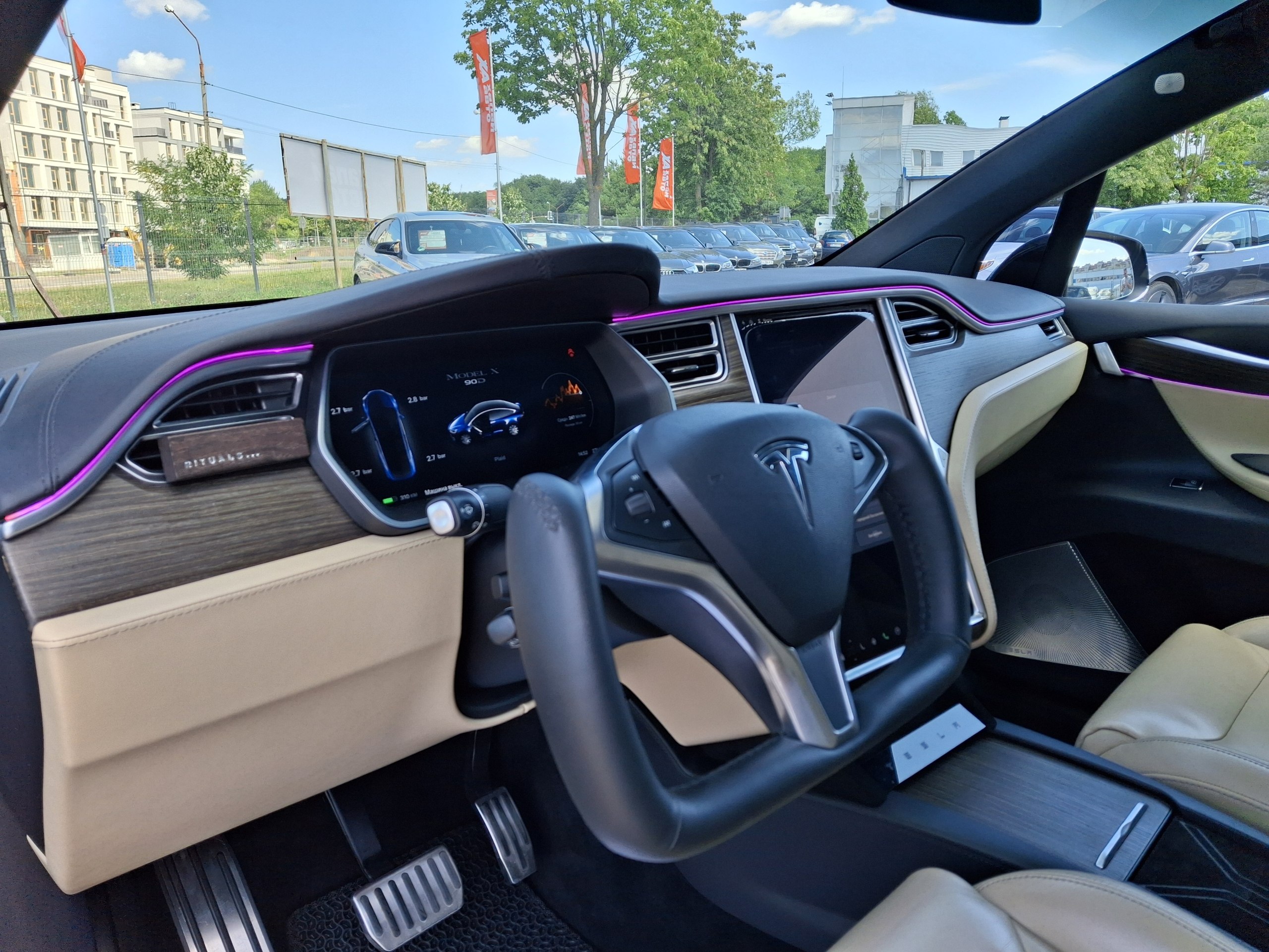 Tesla-8