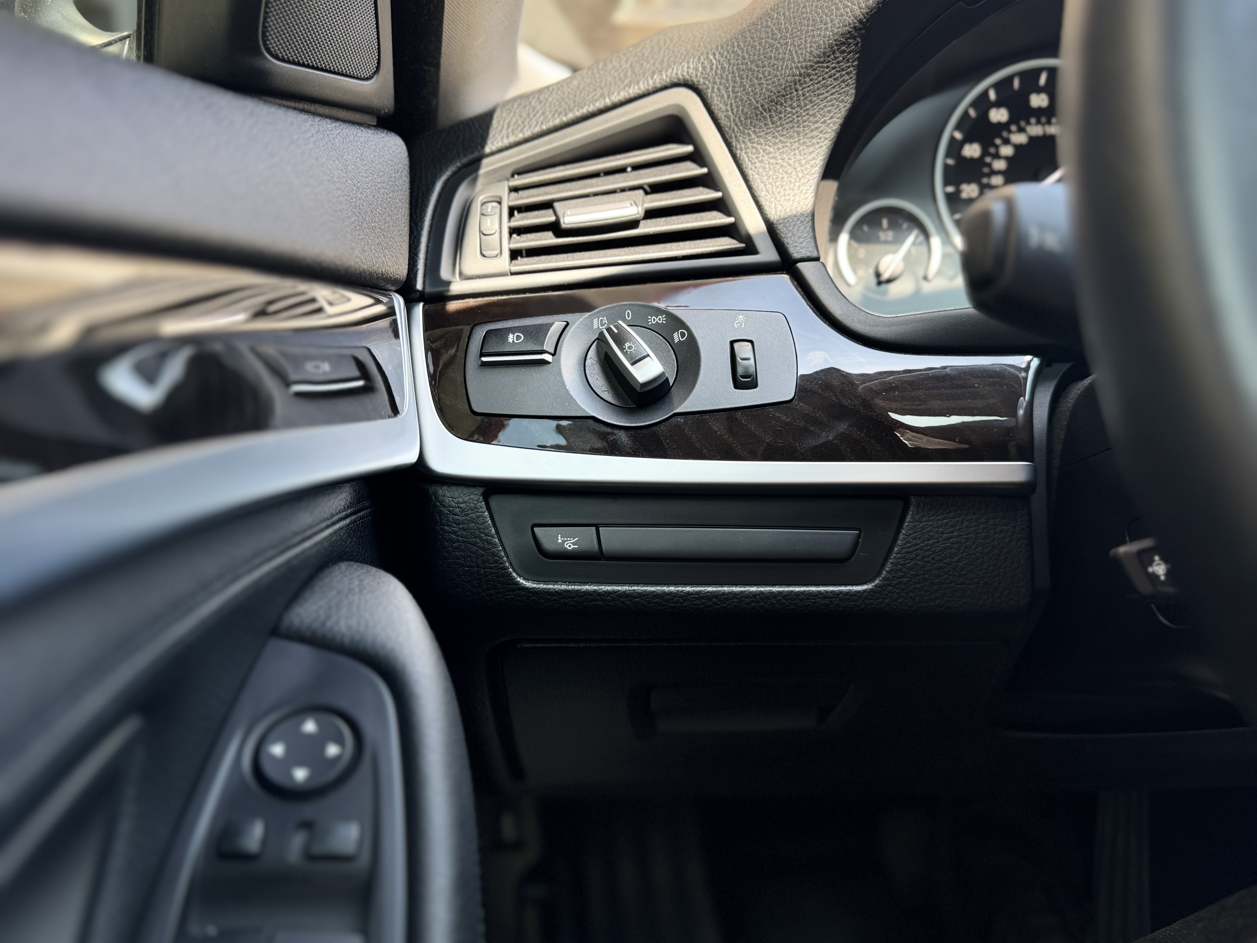 BMW-8