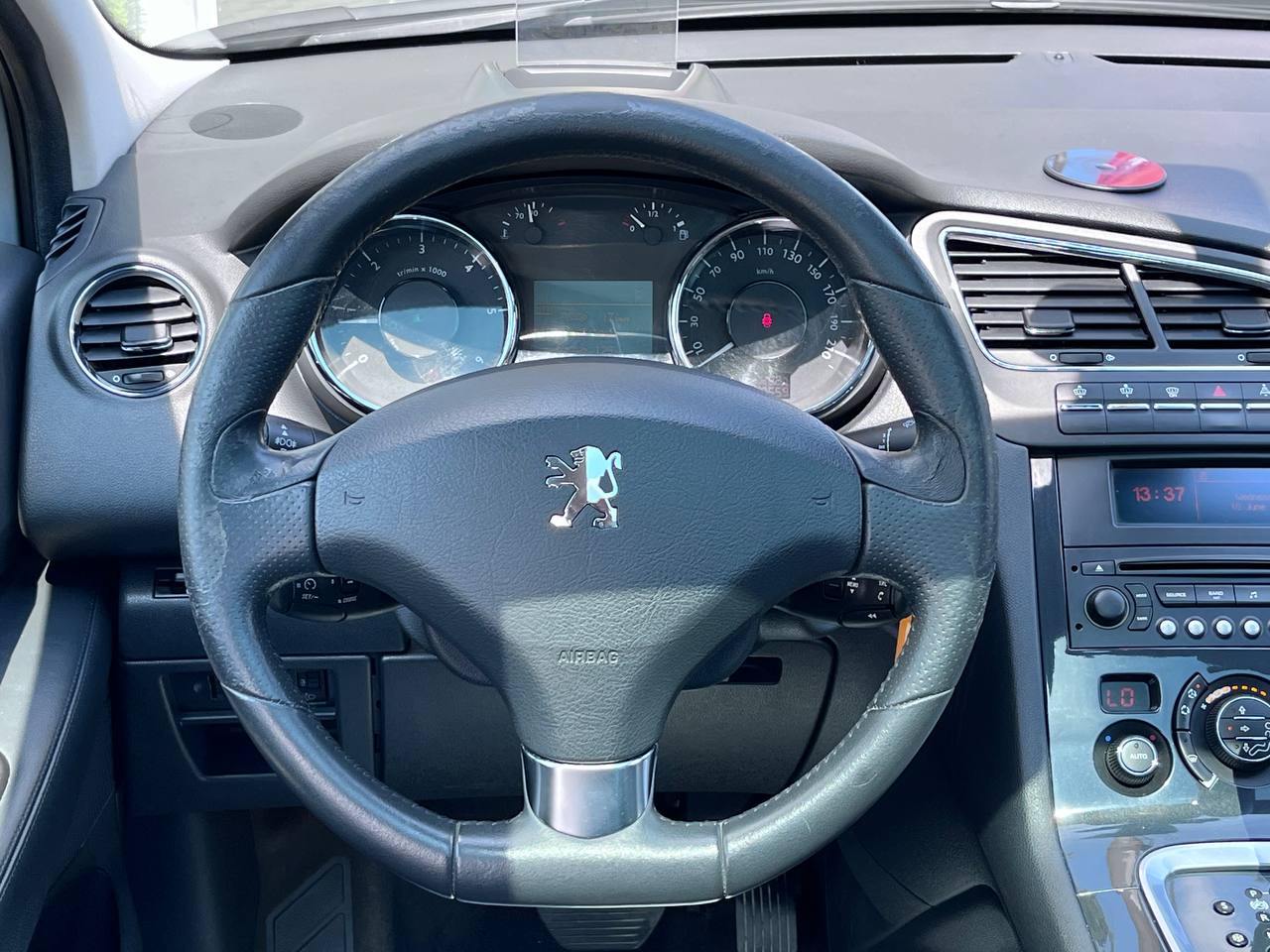Peugeot-2