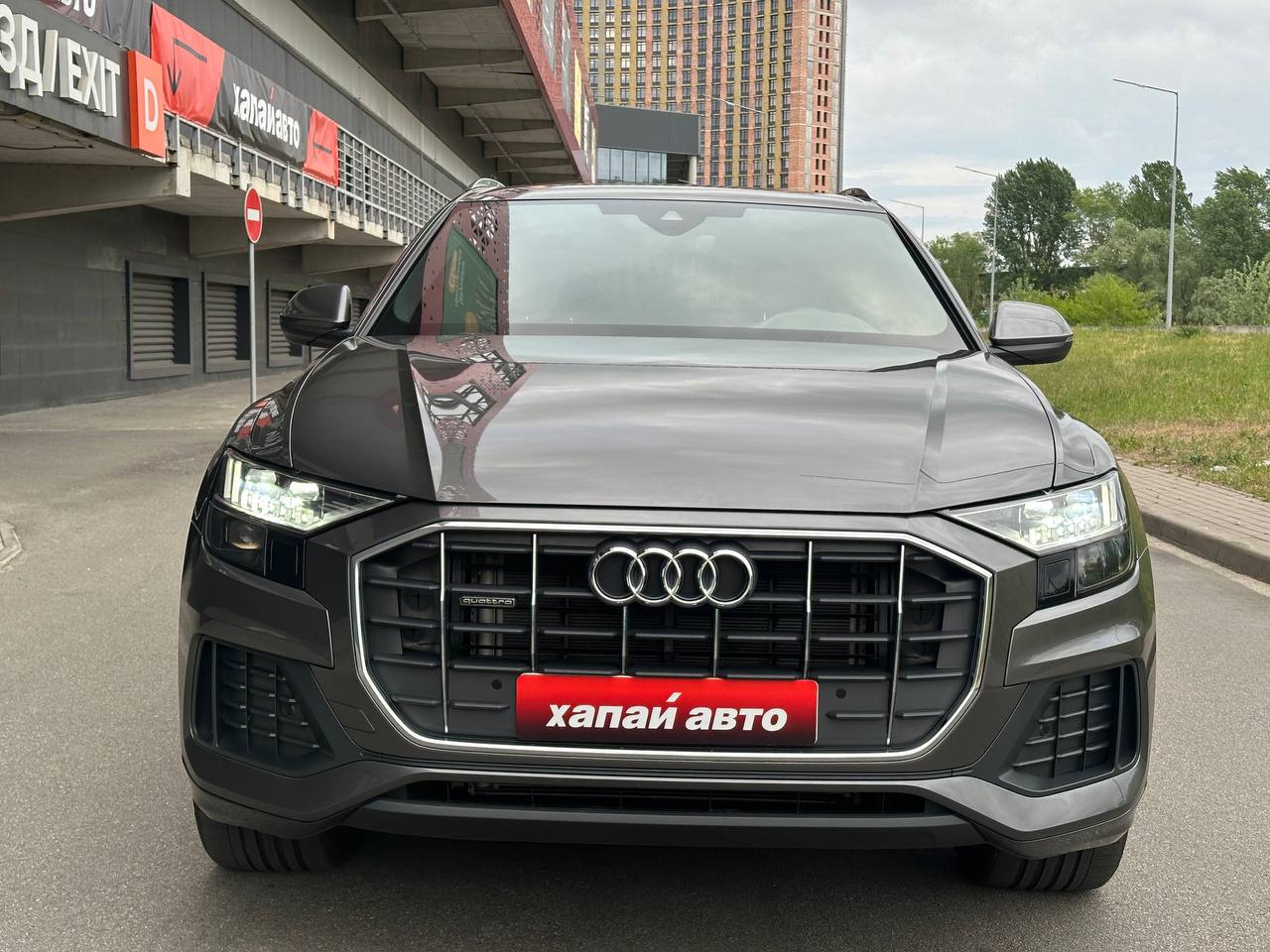 Audi-0