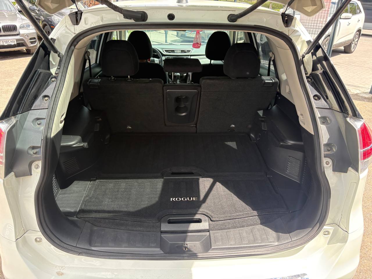 Nissan-0