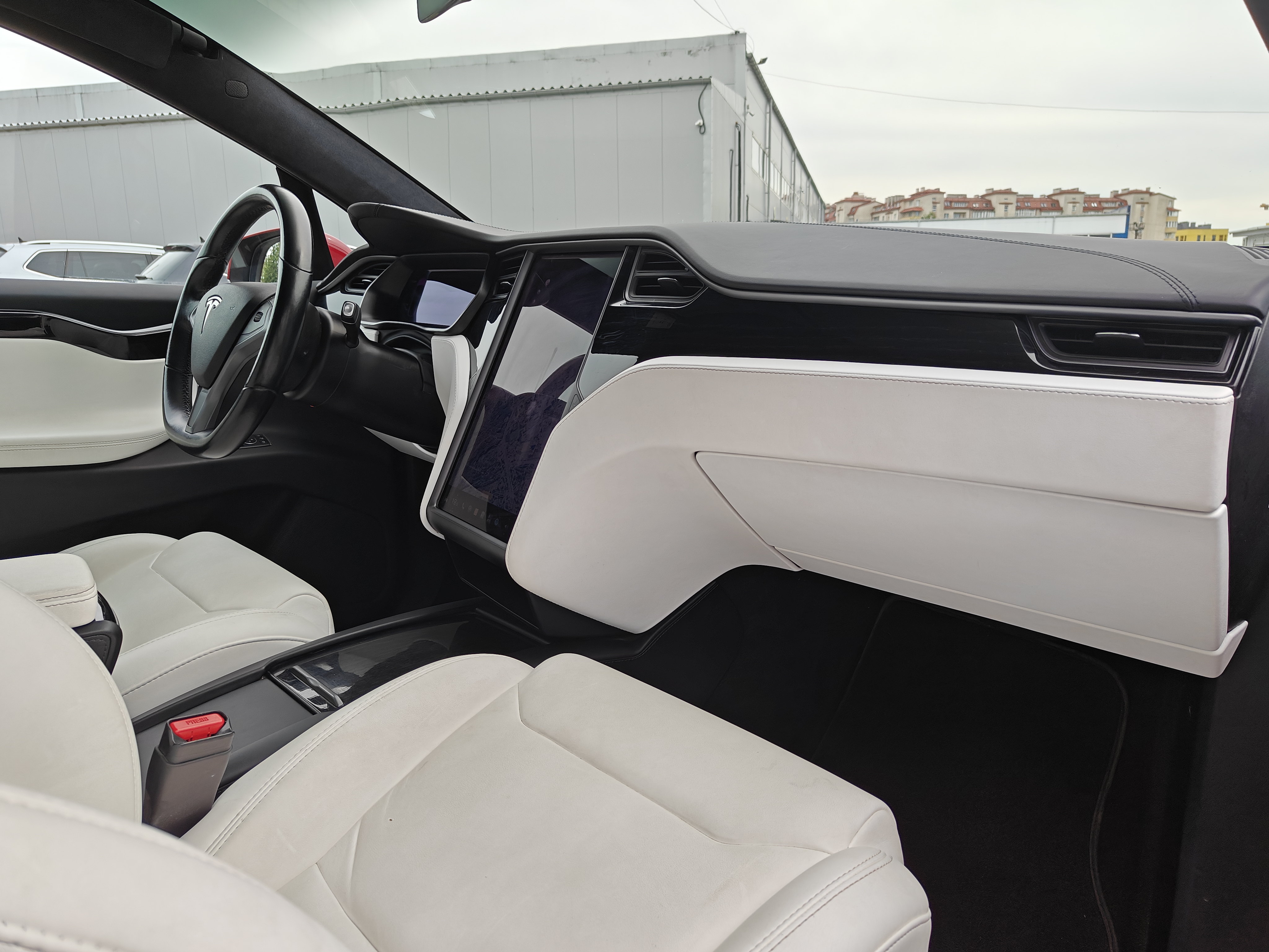 Tesla-26