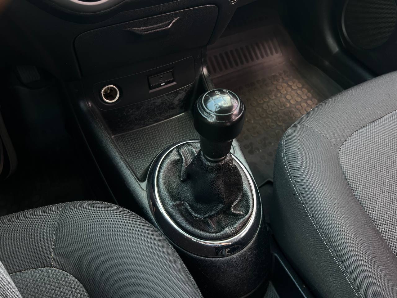 Hyundai-12