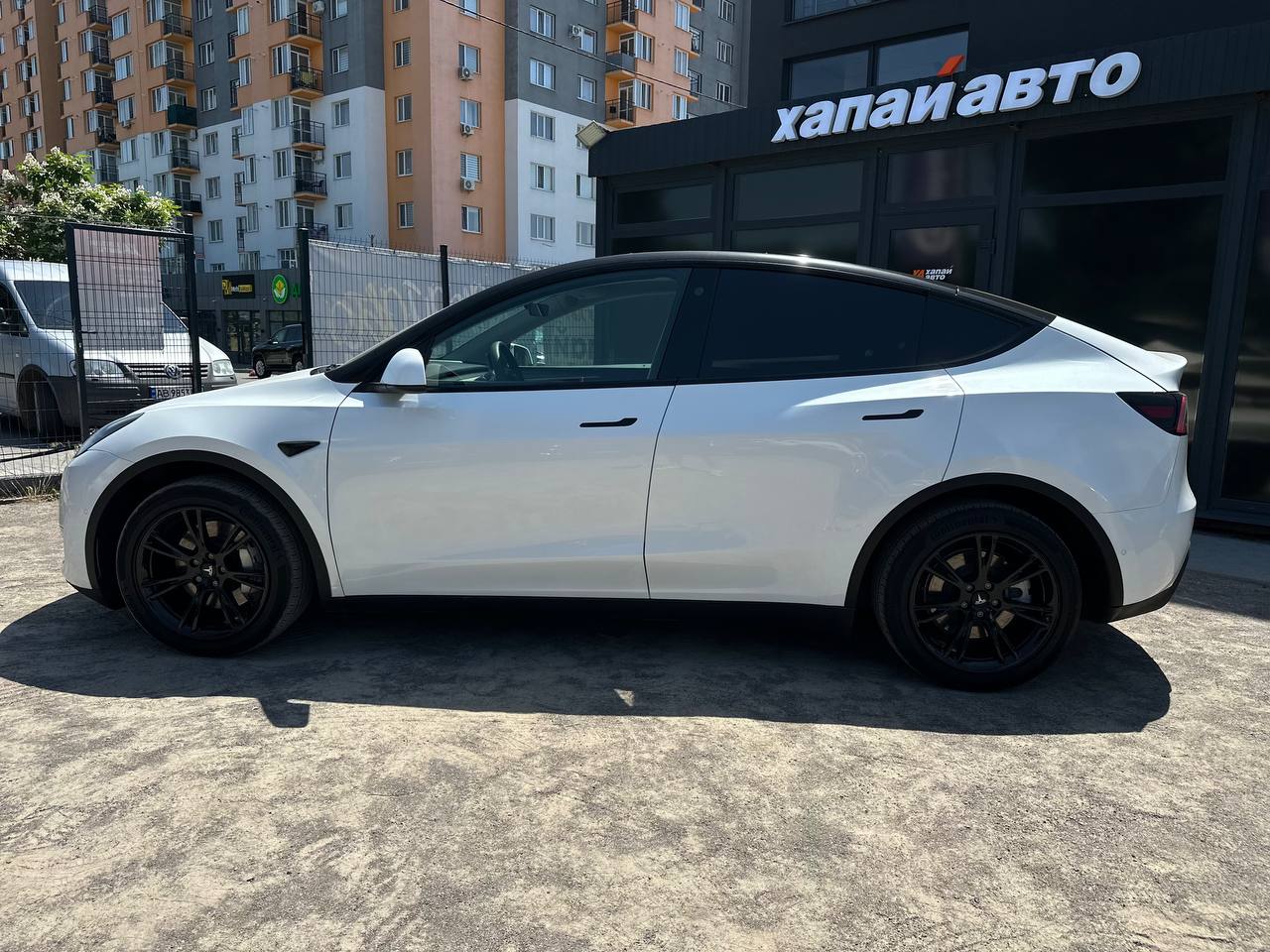 Tesla-8
