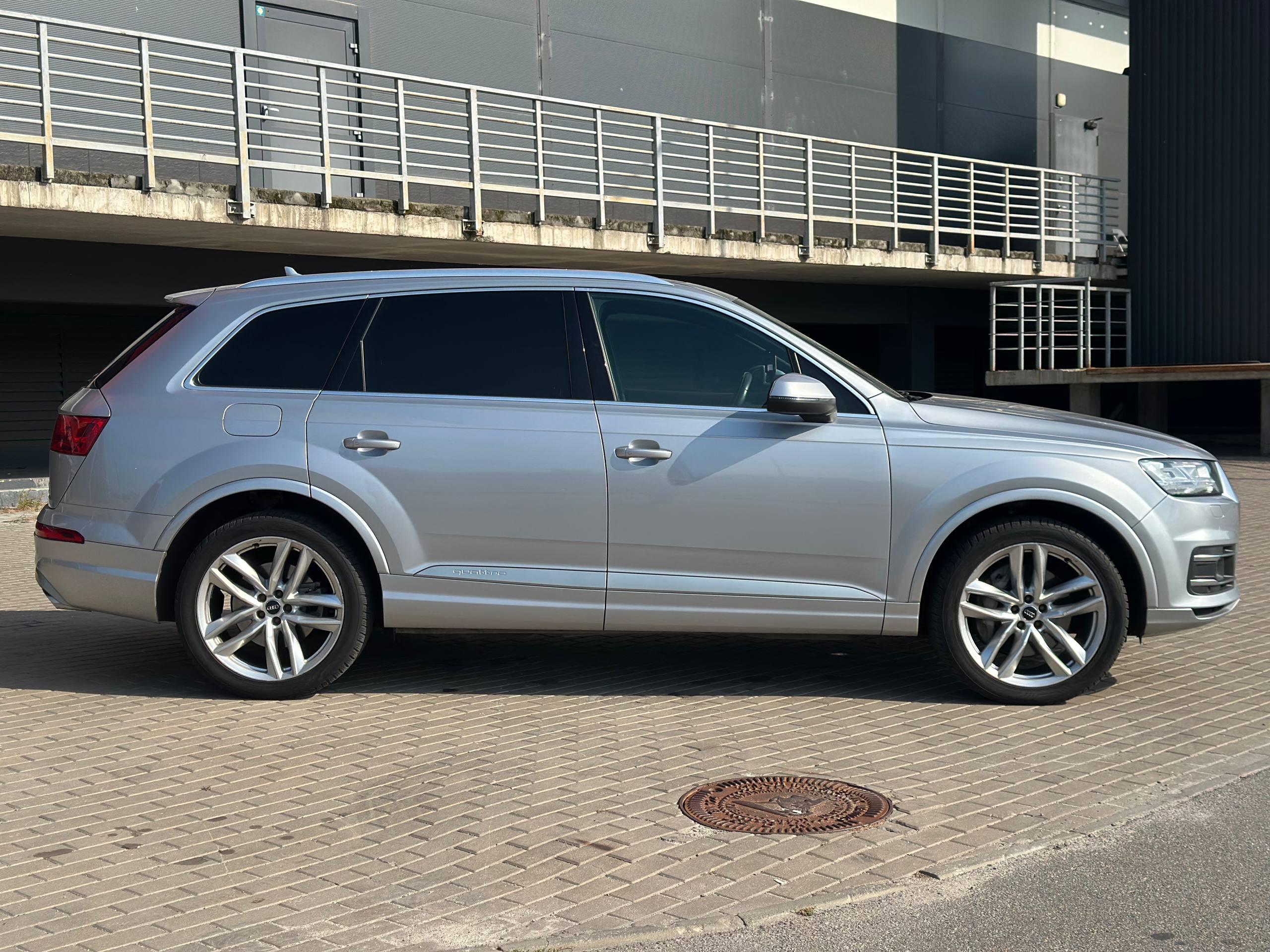 Audi-2