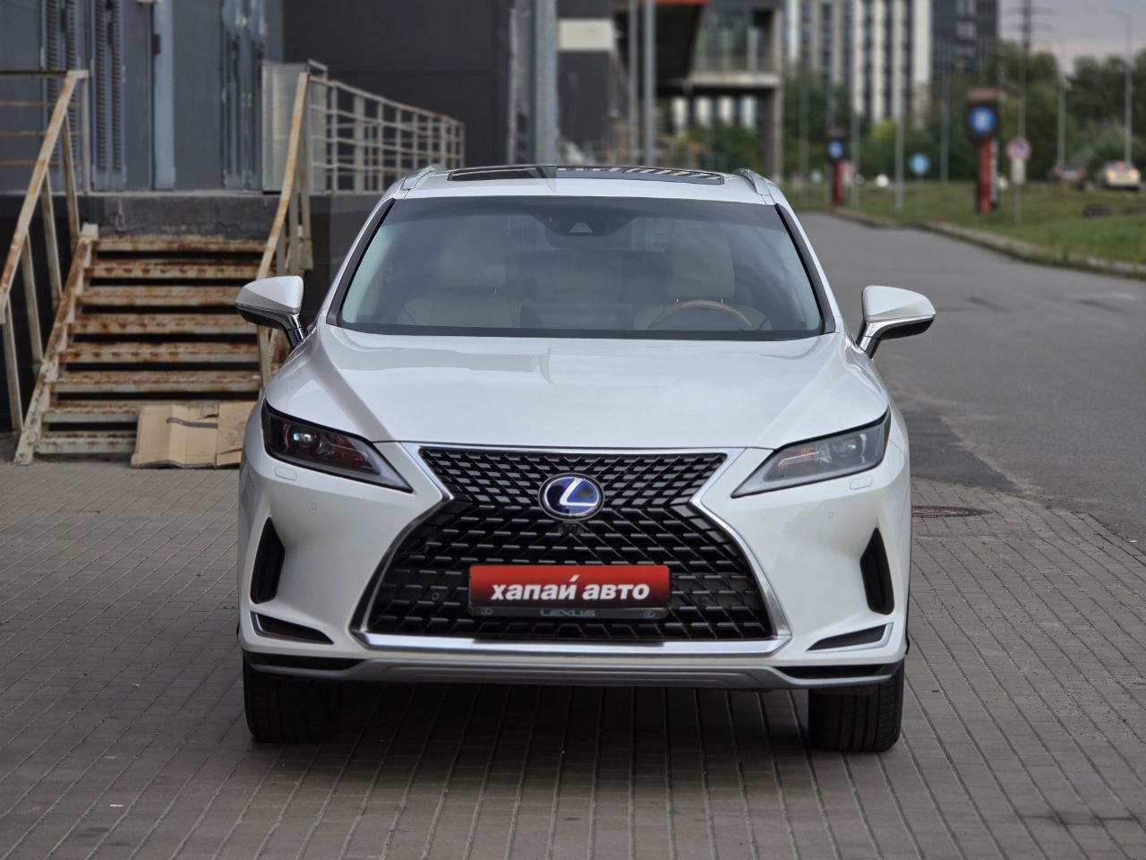 Lexus-0