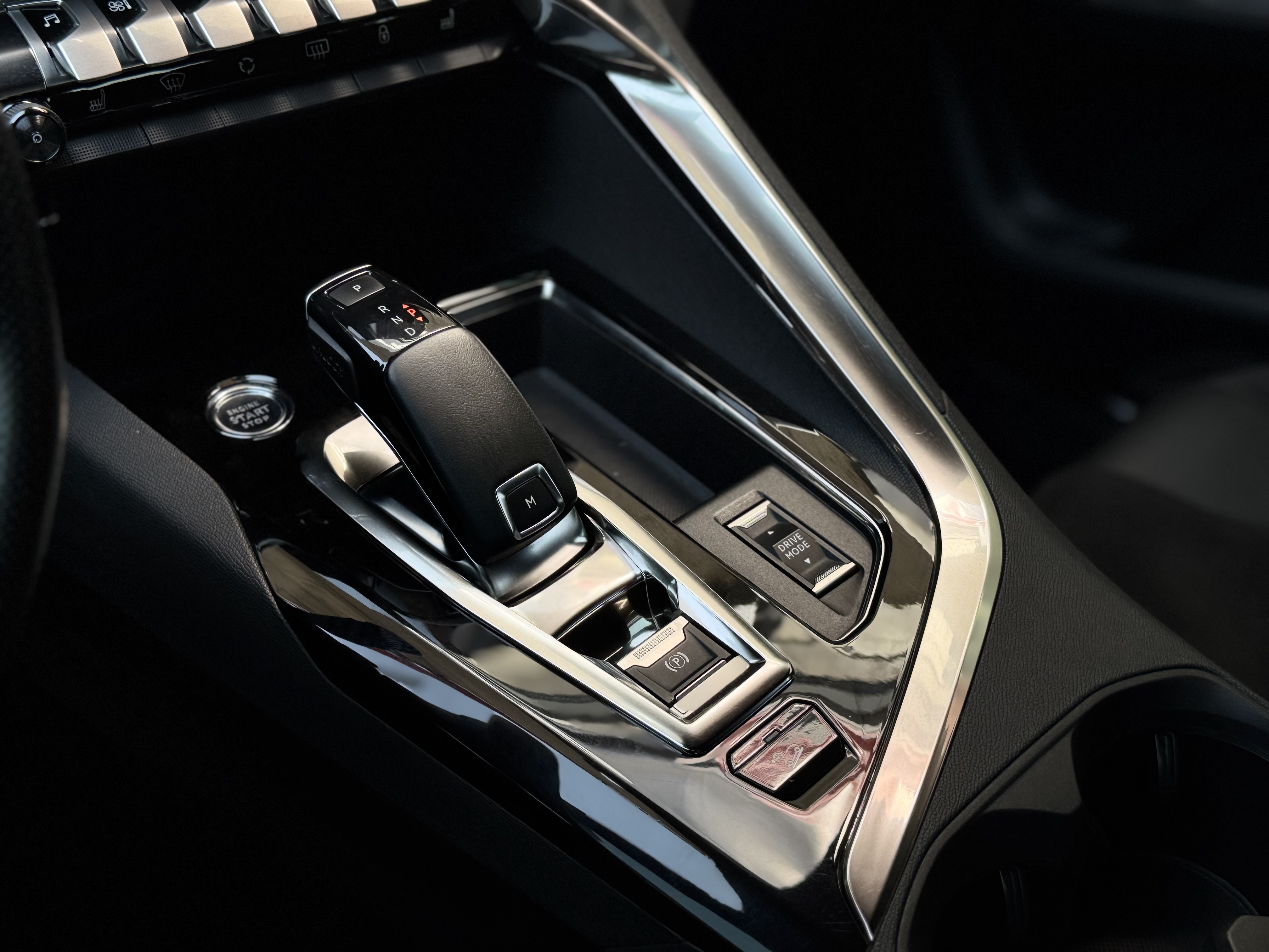 Peugeot-8
