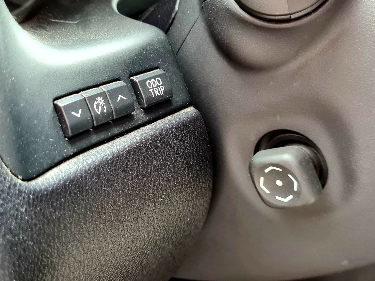 Lexus-13