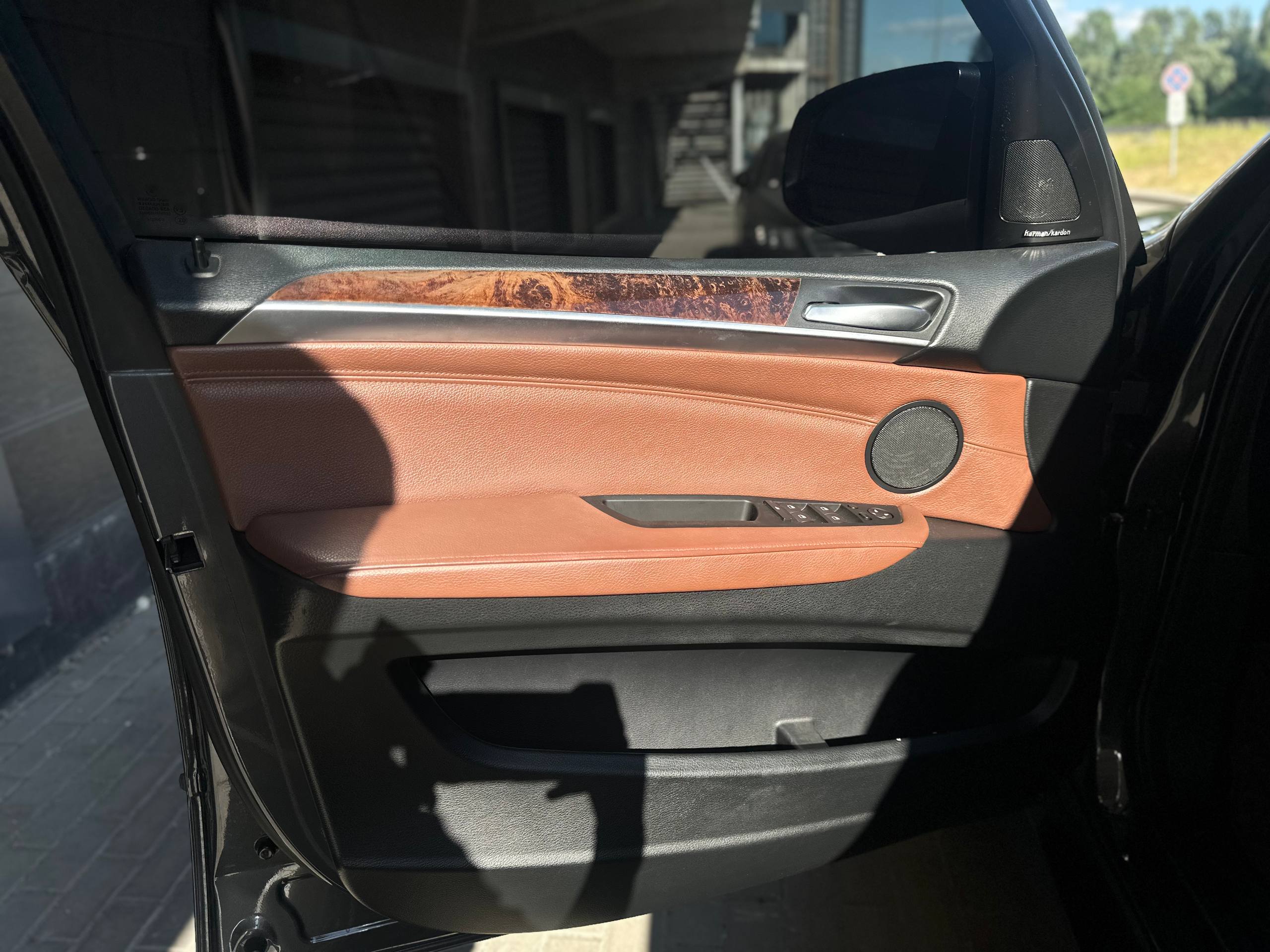 BMW-0