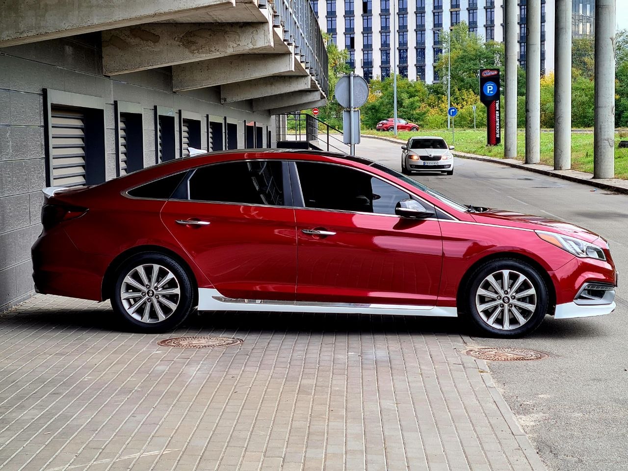 Hyundai-8