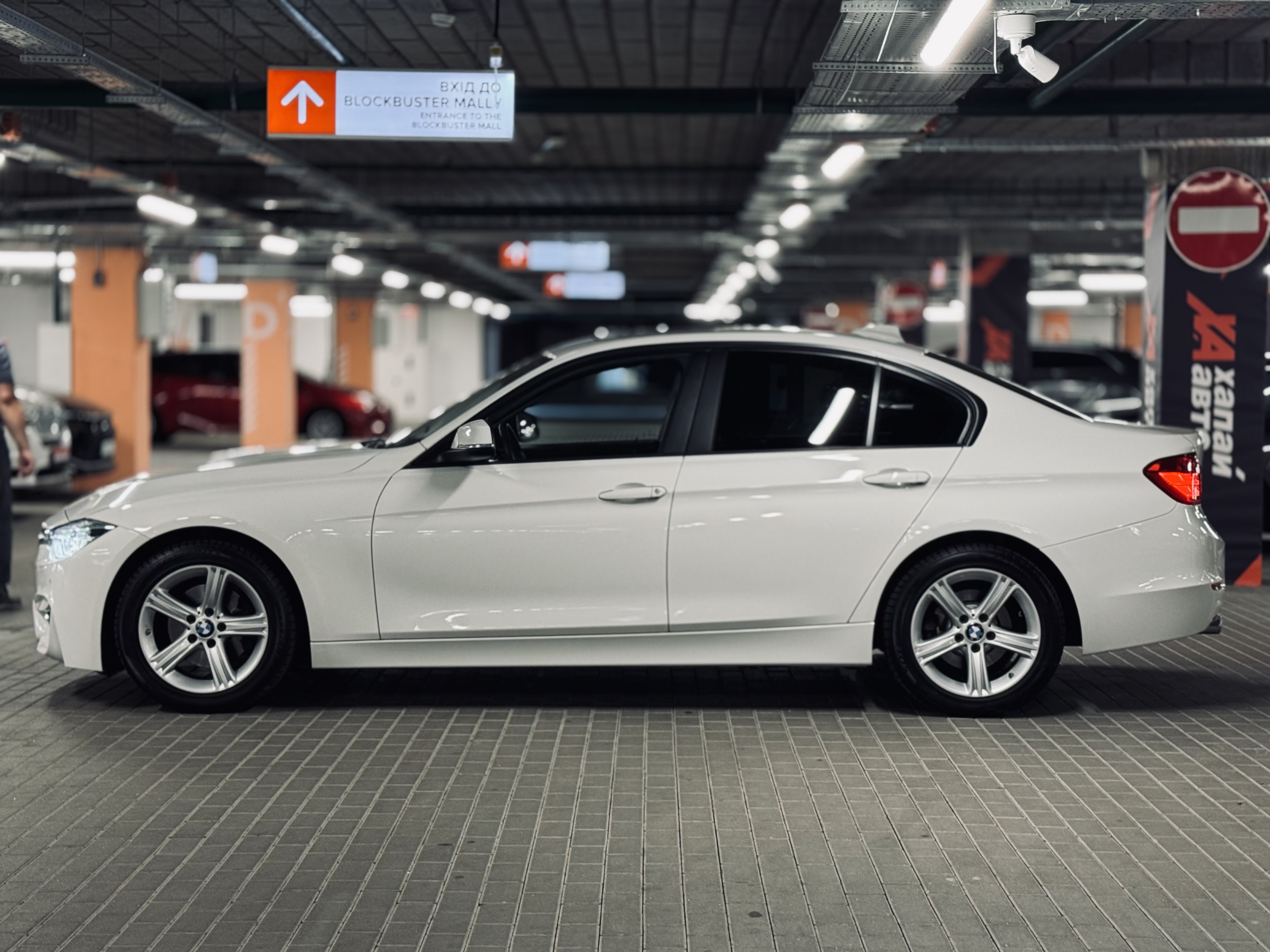 BMW-9