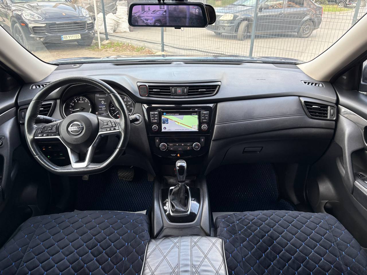 Nissan-0