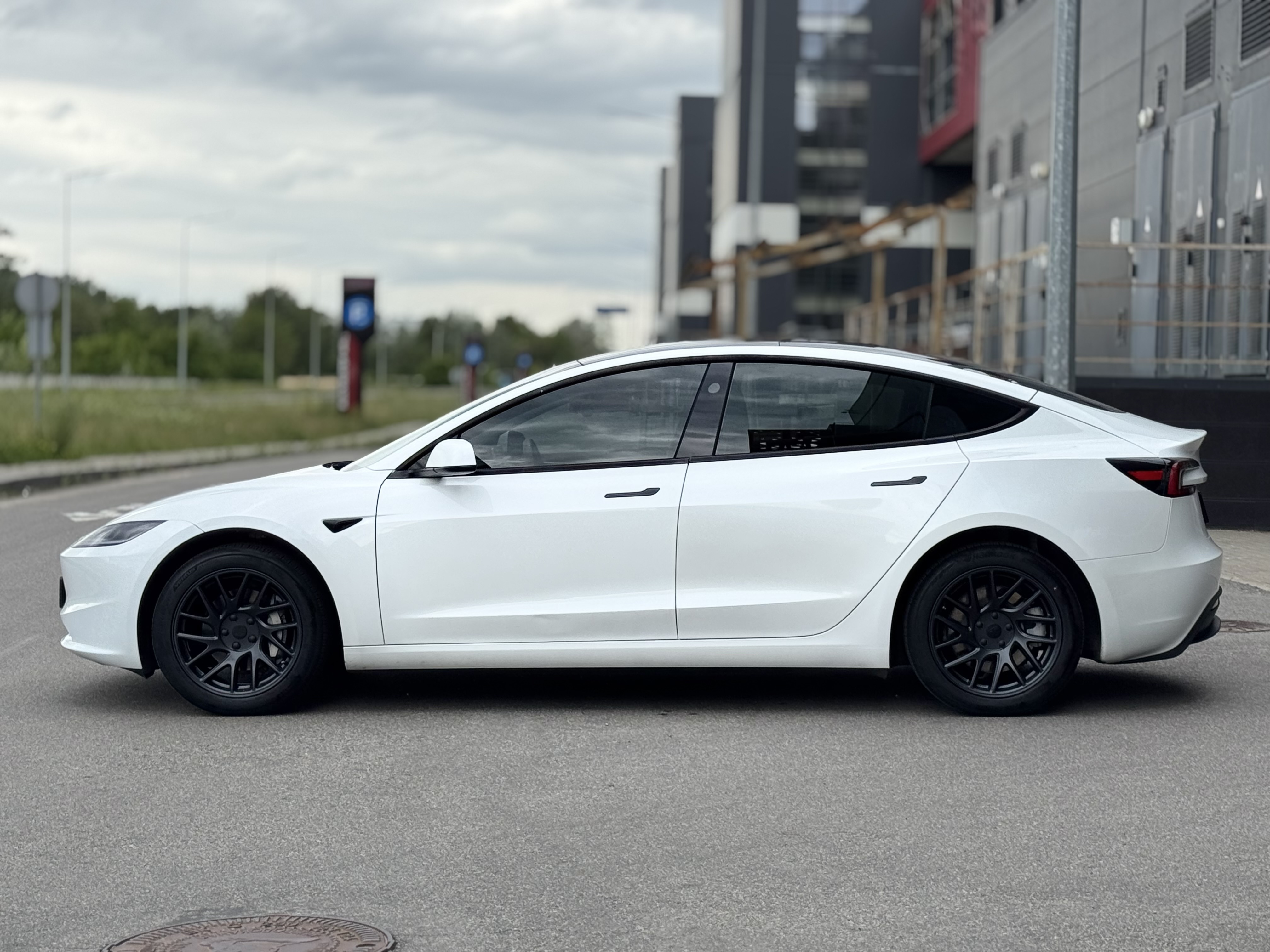 Tesla-19