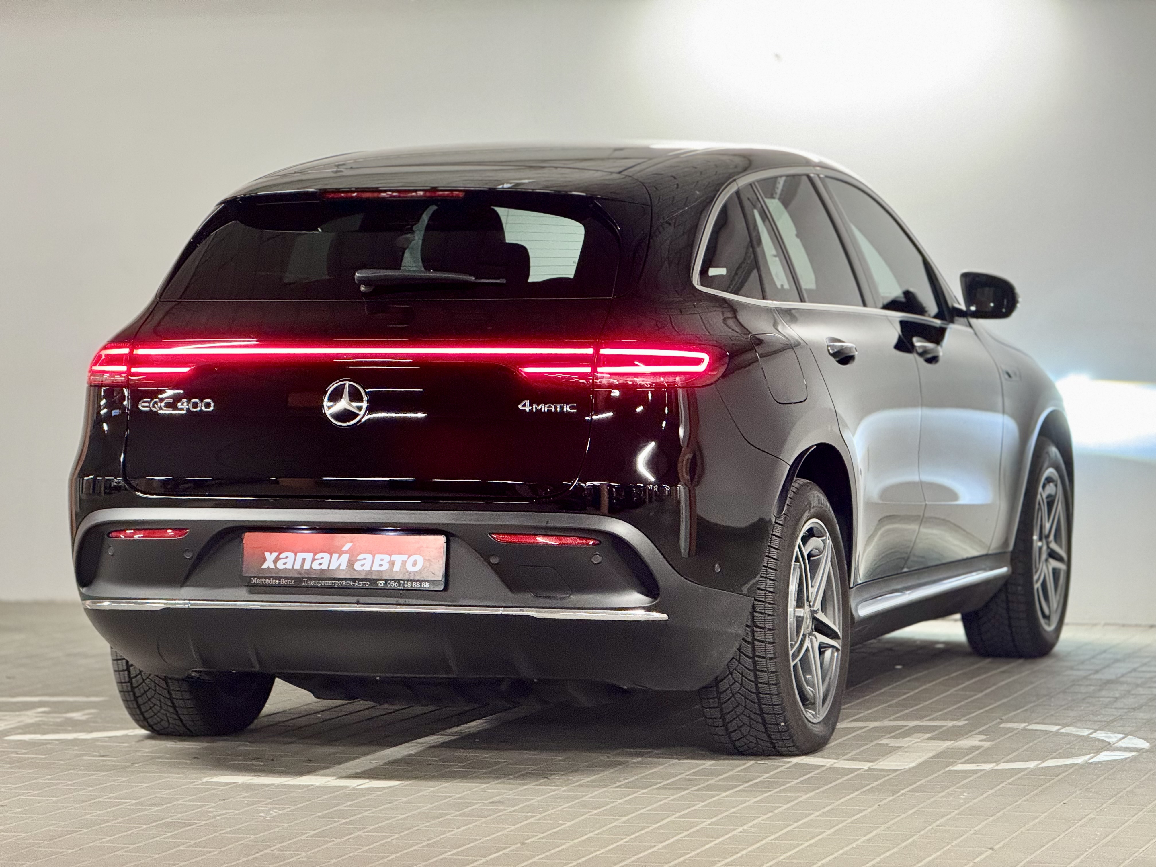 Mercedes-Benz-2