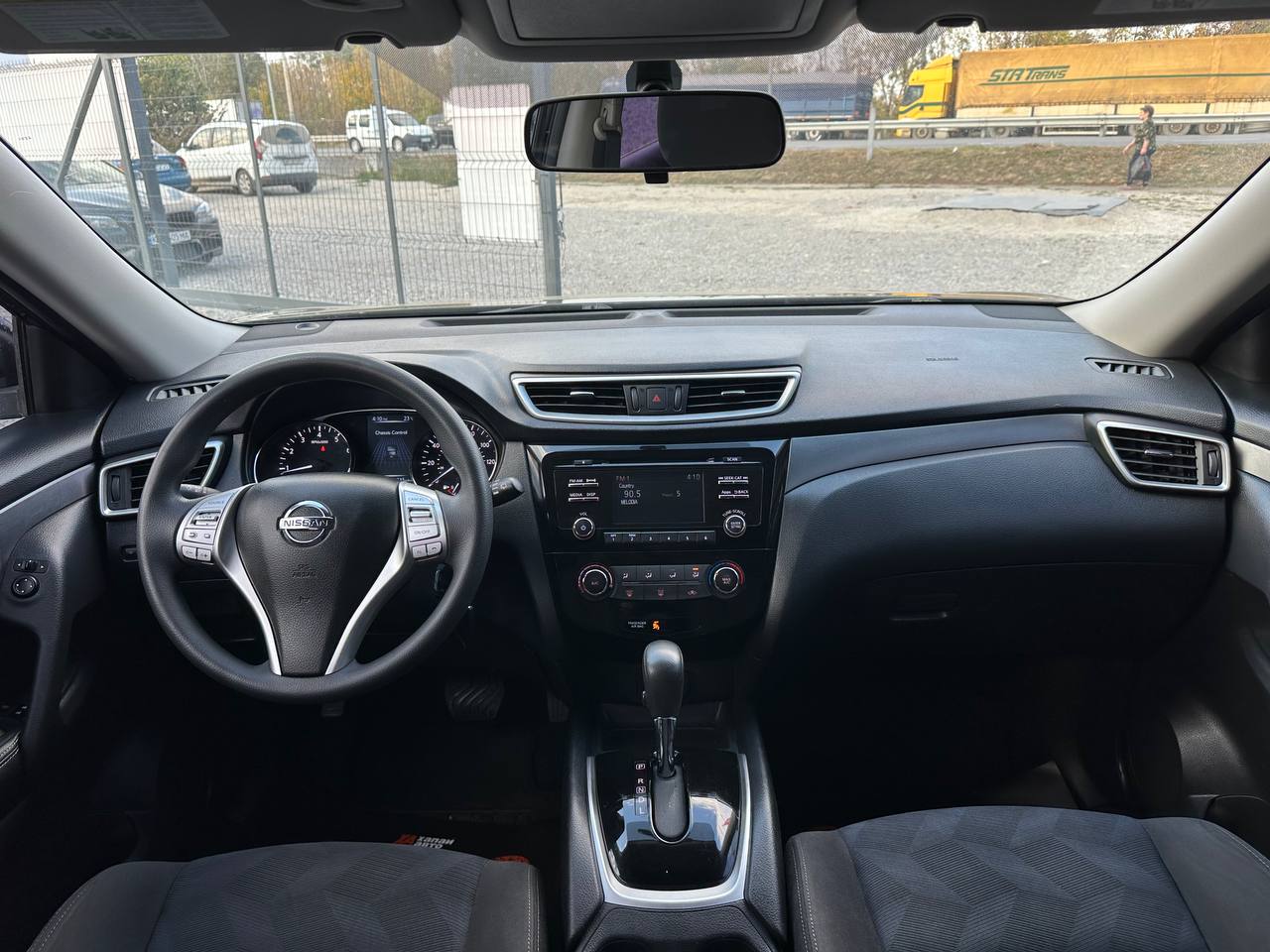 Nissan-12