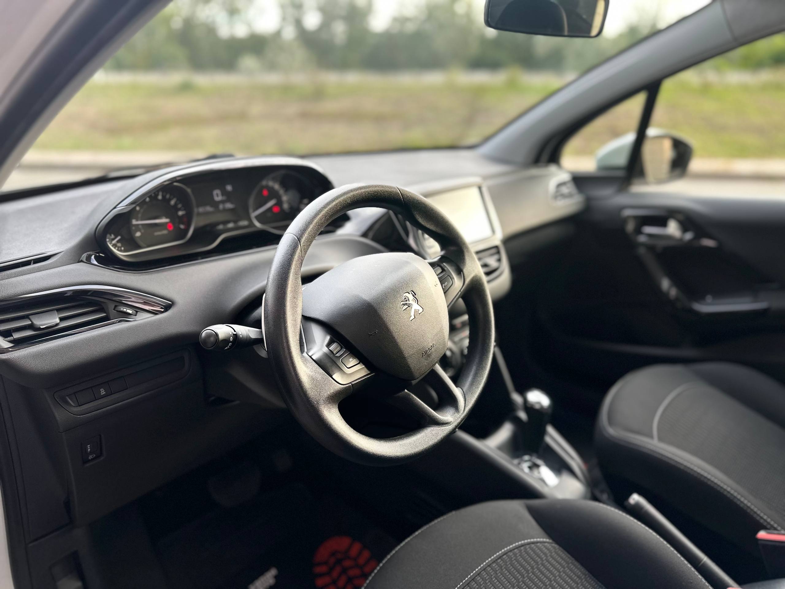 Peugeot-0