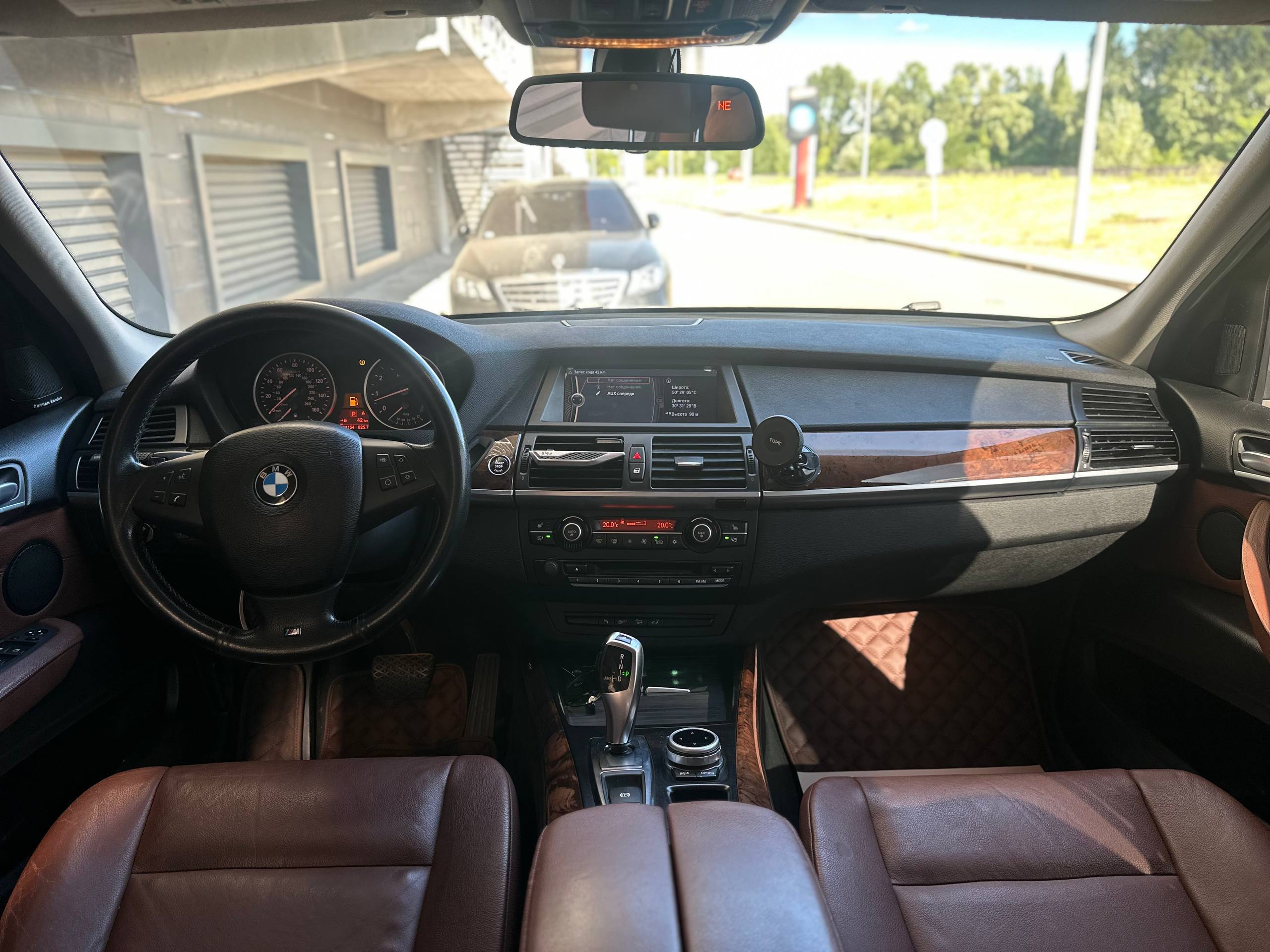 BMW-8